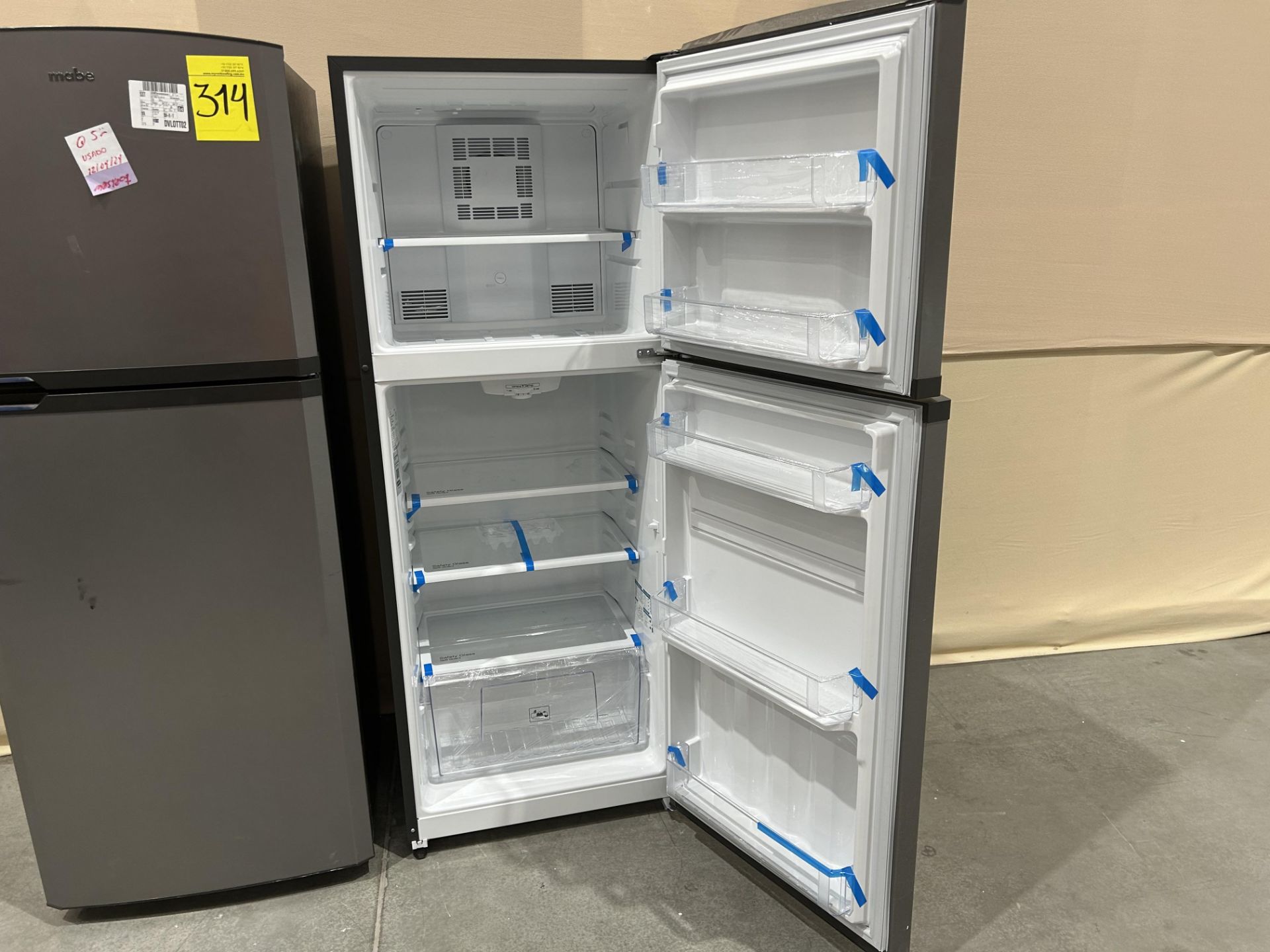 Lote de 2 refrigeradores contiene: 1 Refrigerador Marca MABE, Modelo RME360PVMRMA, Serie 822367, Co - Image 5 of 10