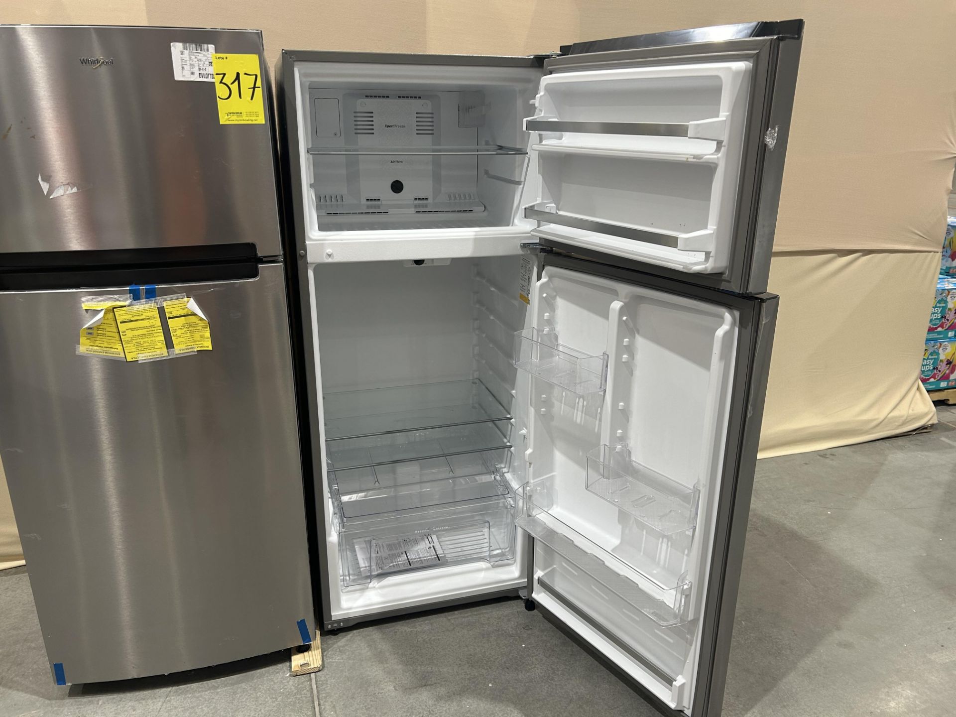 Lote de 2 refrigeradores contiene: 1 refrigerador Marca WHIRLPOOL, Modelo WT1818A, Serie 535500, Co - Image 5 of 6