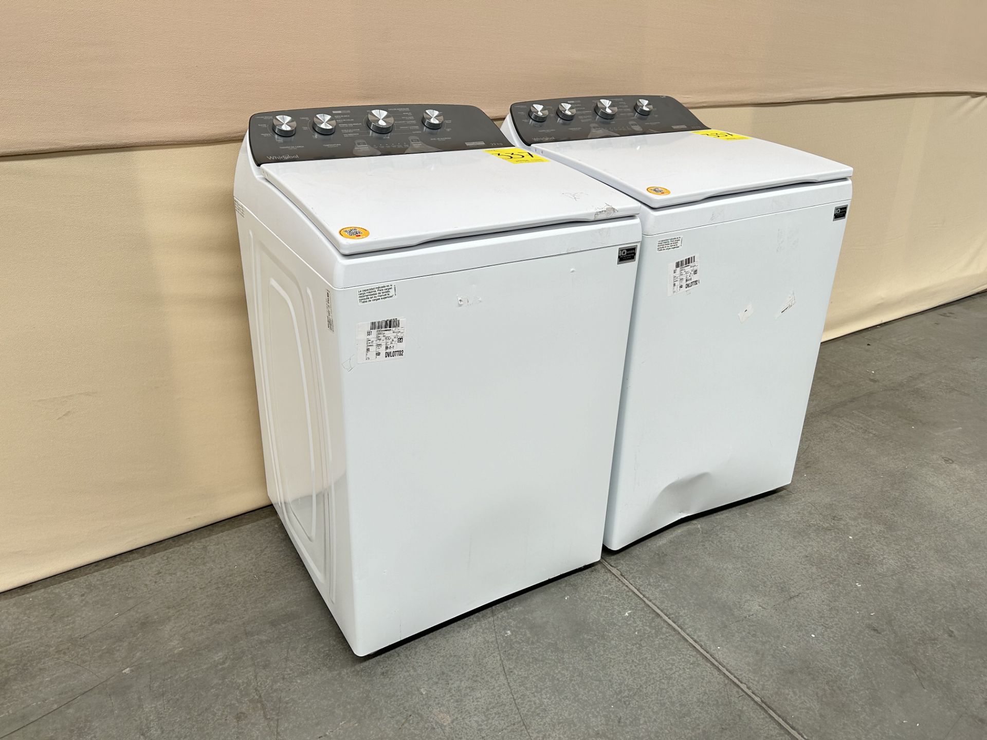 Lote de 2 lavadoras contiene: 1 Lavadora de 22 KG Marca WHIRPOOL, Modelo 8MWTW2224MPM0, Serie 56484 - Image 2 of 6