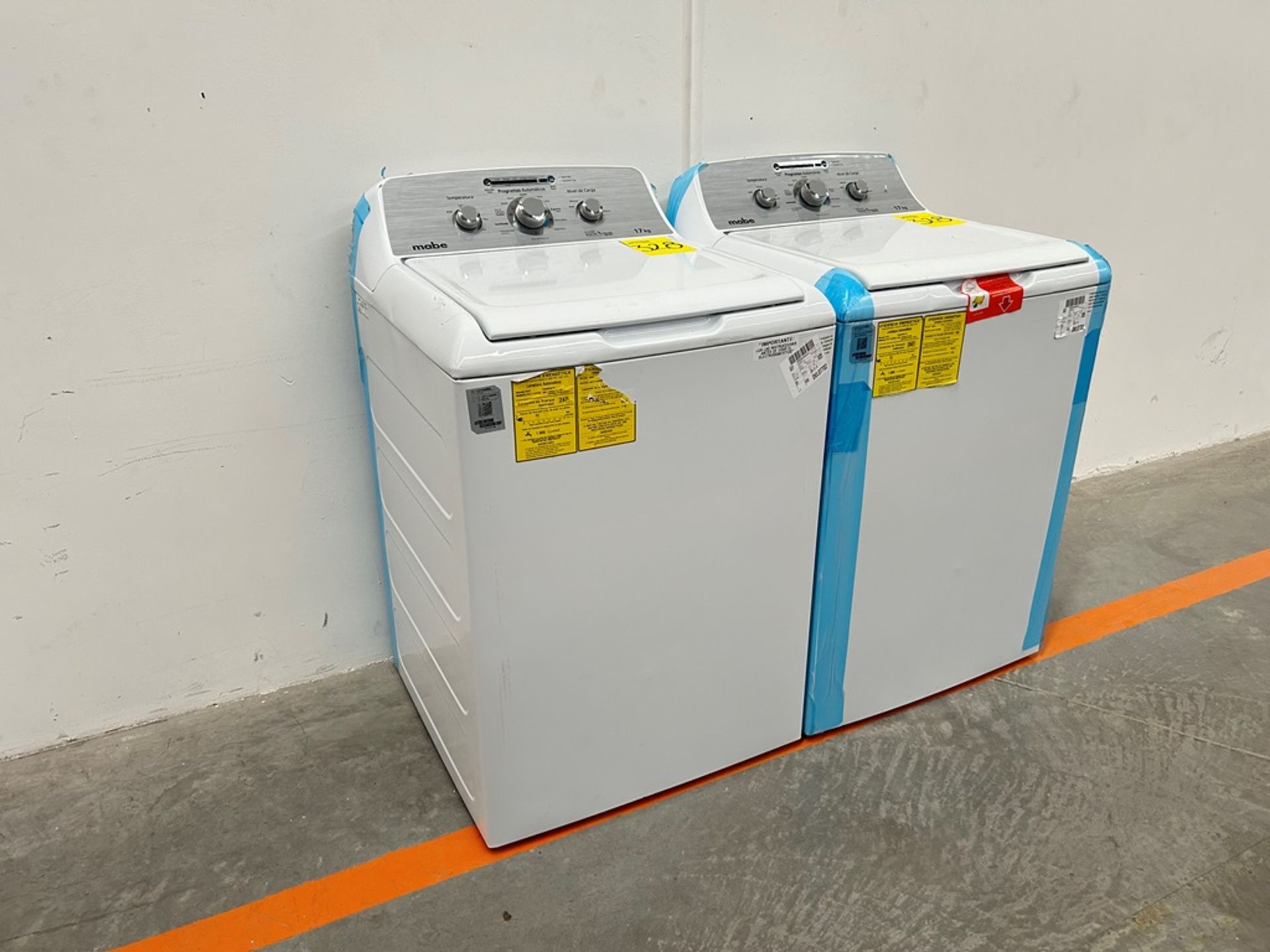 Lote de 2 lavadoras contiene: 1 Lavadora de 17 KG Marca MABE, Modelo LMA77113CBAB04, Serie S91208, - Image 2 of 10