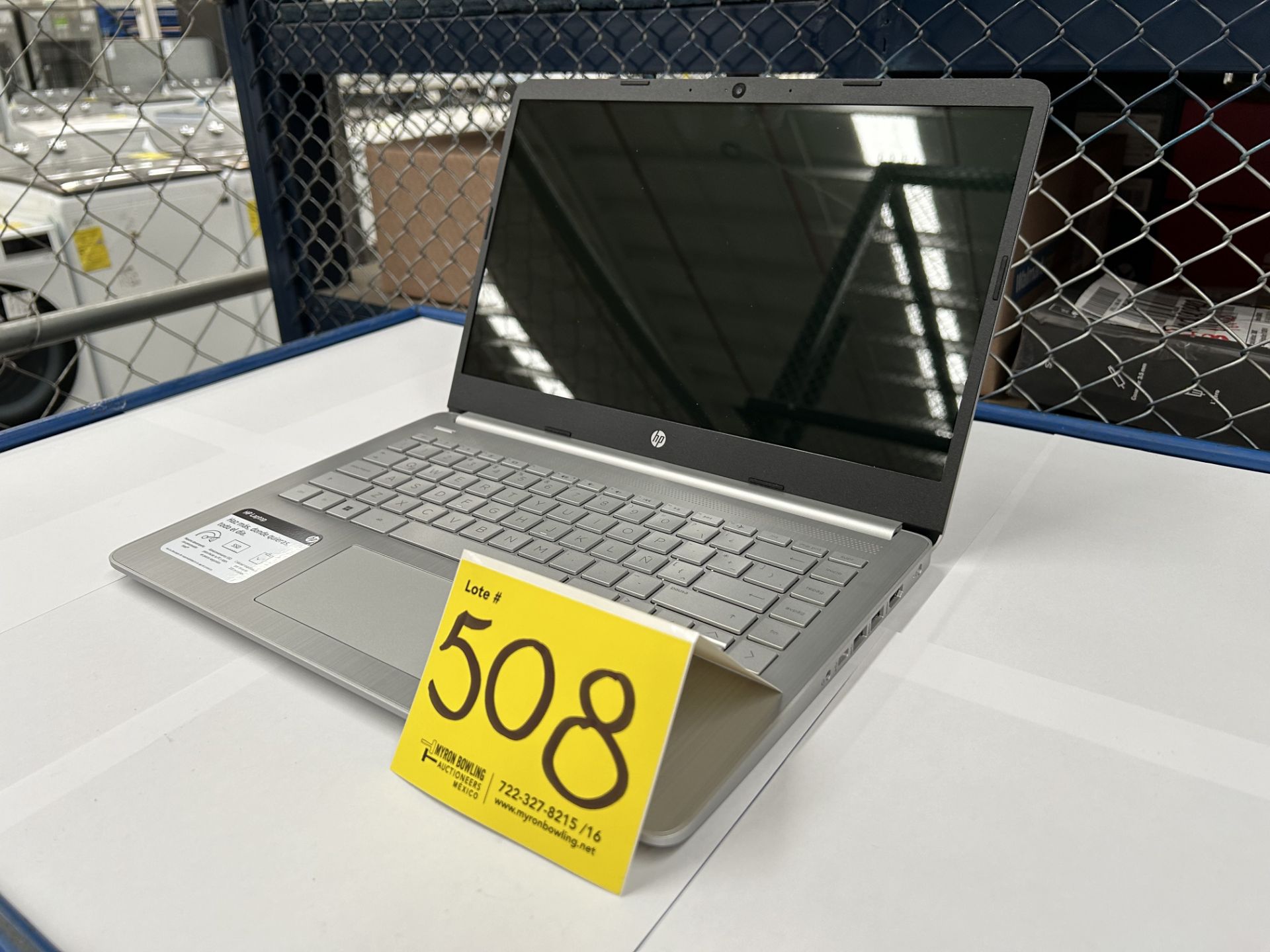 Laptop Marca HP, Modelo 14DQ0527LA, Serie 34BBY0, Color GRIS, INTEL CELERON, 8 Gb en RAM, 256 Gb de - Image 2 of 7