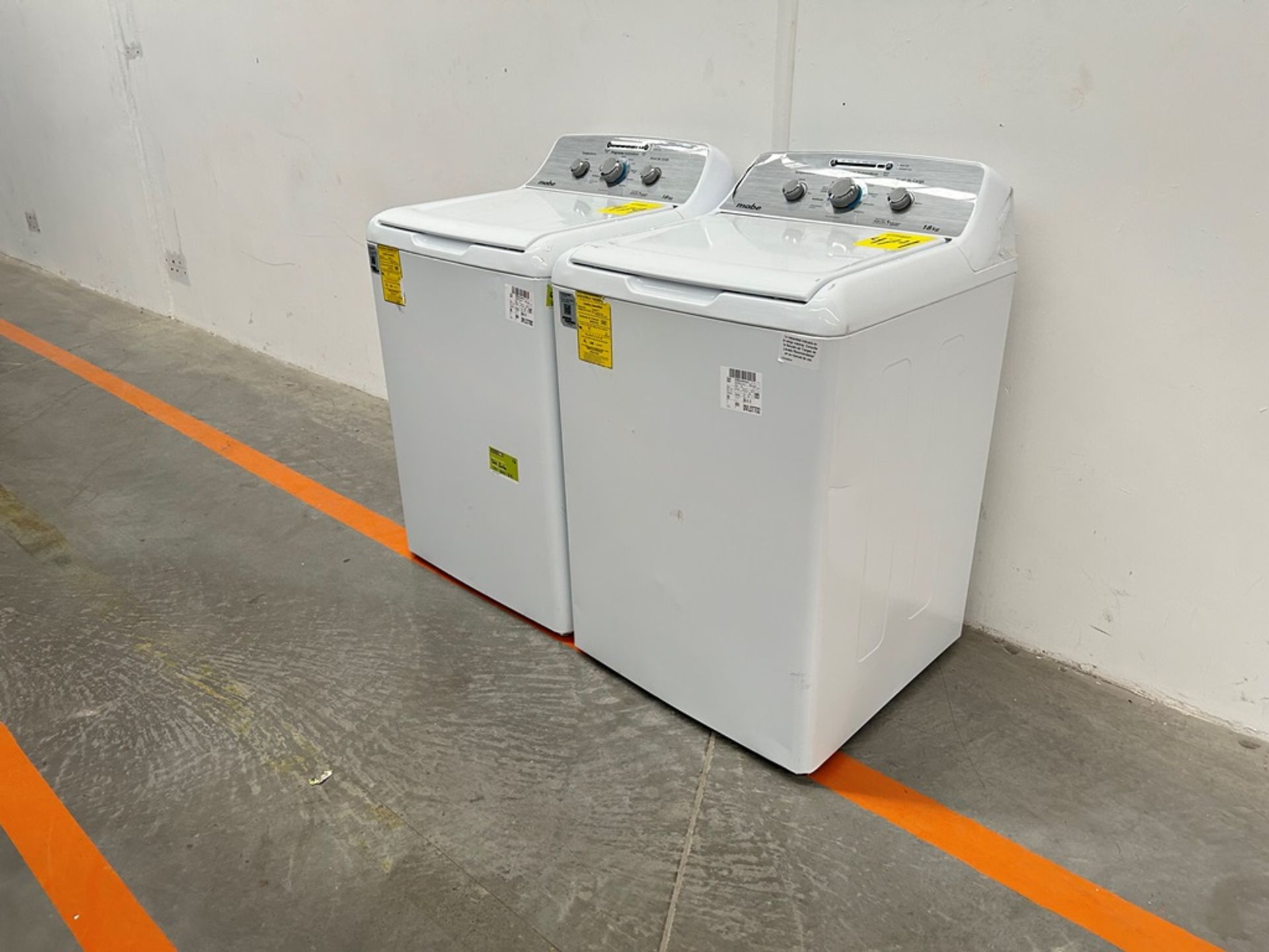 Lote de 2 lavadoras contiene: 1 Lavadora de 18 KG Marca MABE, Modelo LMA78113CBAB01, Serie S74287, - Image 3 of 10