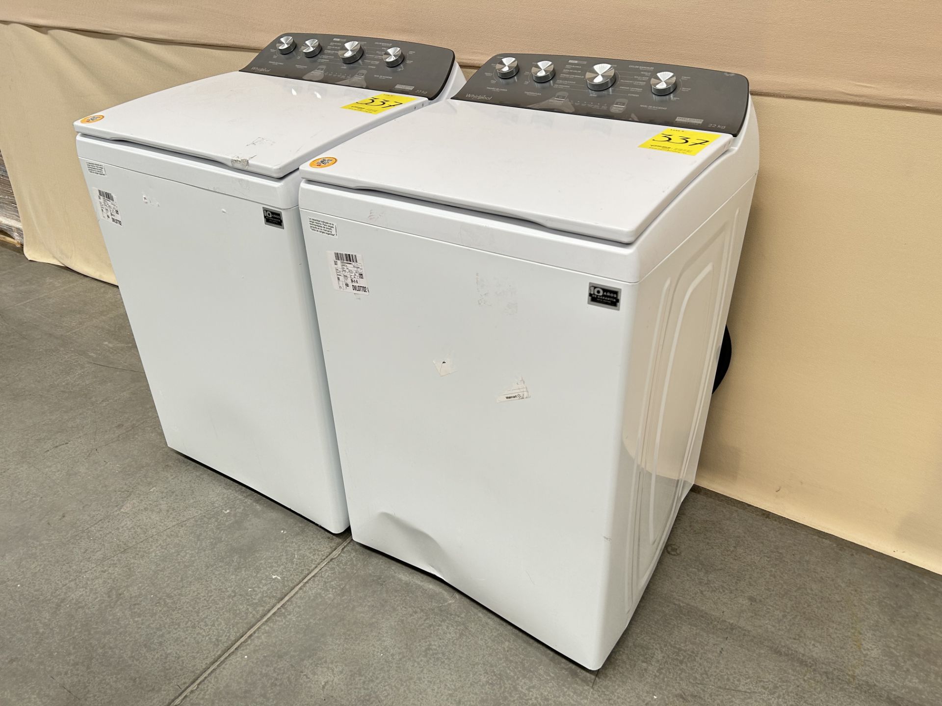 Lote de 2 lavadoras contiene: 1 Lavadora de 22 KG Marca WHIRPOOL, Modelo 8MWTW2224MPM0, Serie 56484 - Image 3 of 6