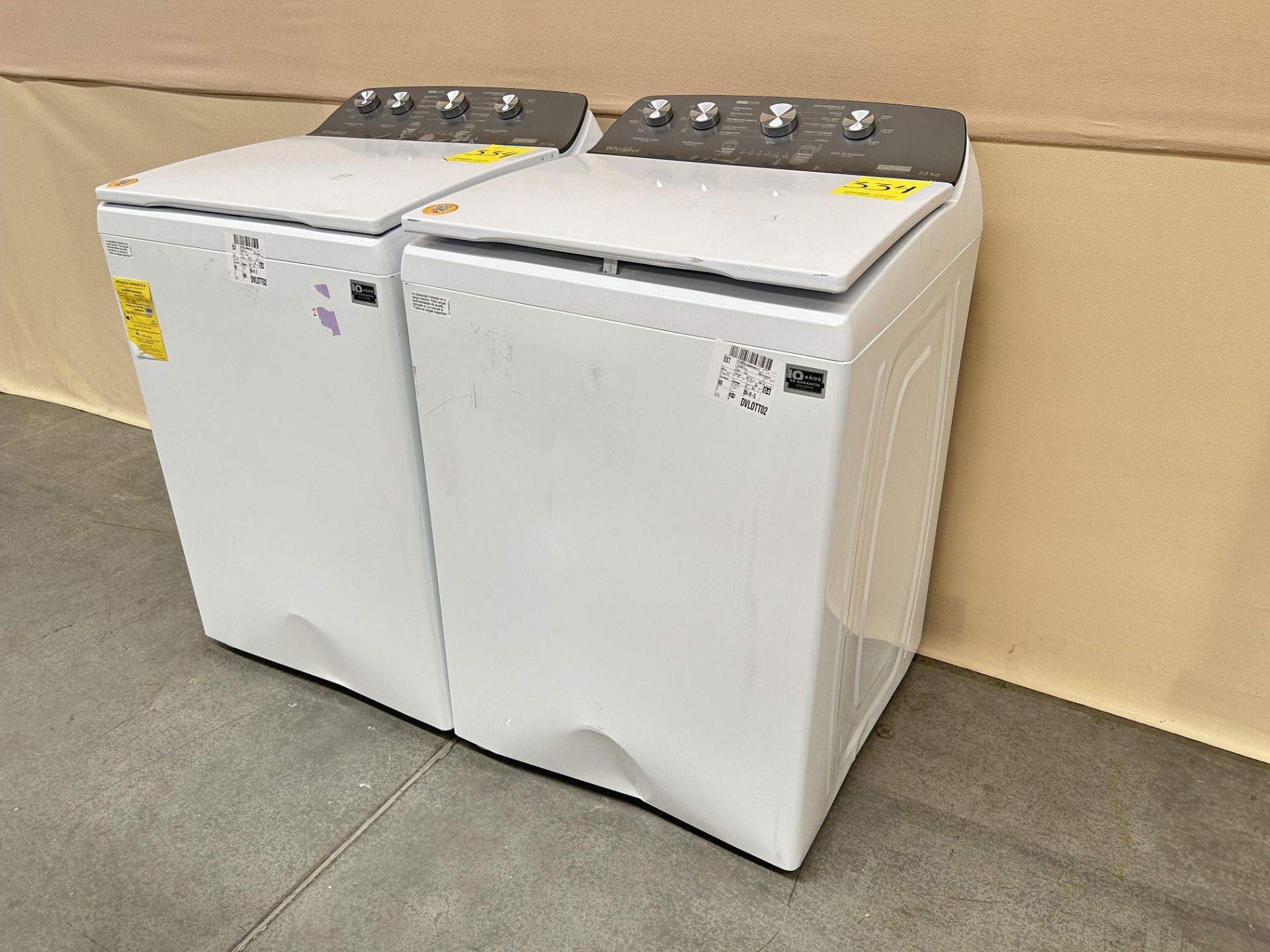 Lote de 2 lavadoras contiene: 1 Lavadora de 22 KG Marca WHIRPOOL, Modelo 8MWTW2224MPM0, Serie 56380 - Image 3 of 7