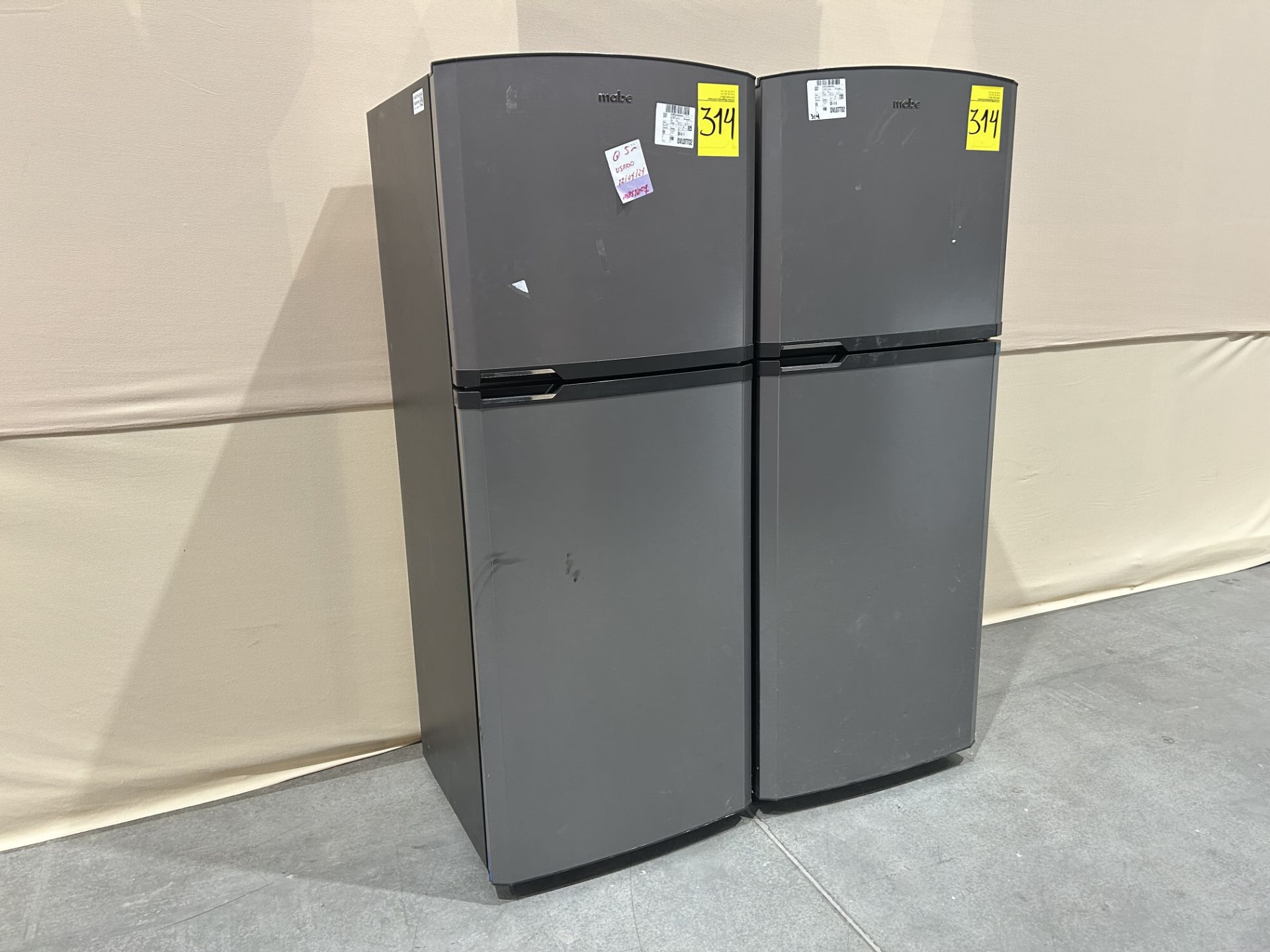 Lote de 2 refrigeradores contiene: 1 Refrigerador Marca MABE, Modelo RME360PVMRMA, Serie 822367, Co - Image 3 of 10