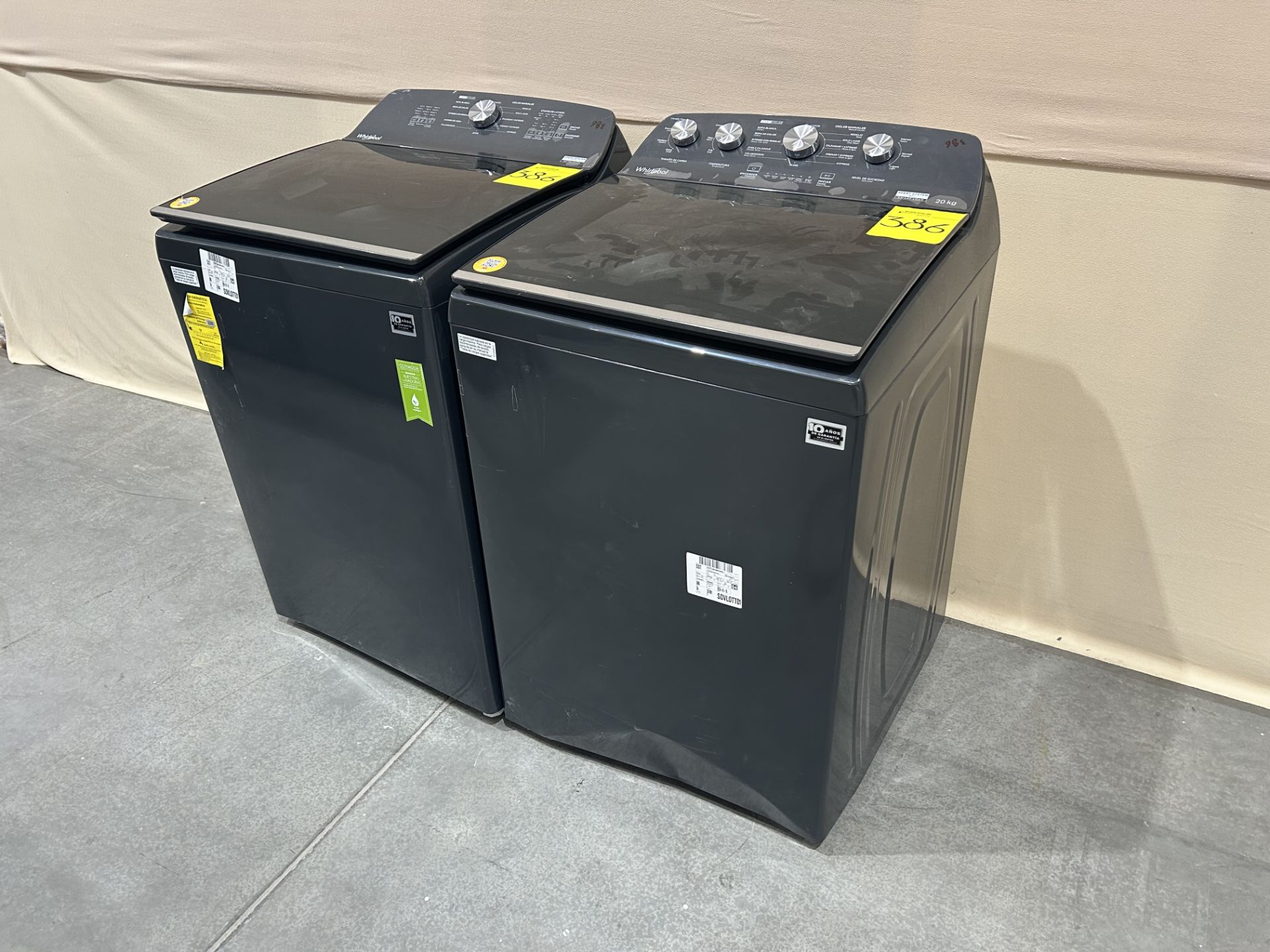 Lote de 2 lavadoras contiene: 1 Lavadora de 20 KG Marca WHIRPOOL, Modelo 8MWTW2224MPM0, Serie 04543 - Image 2 of 10