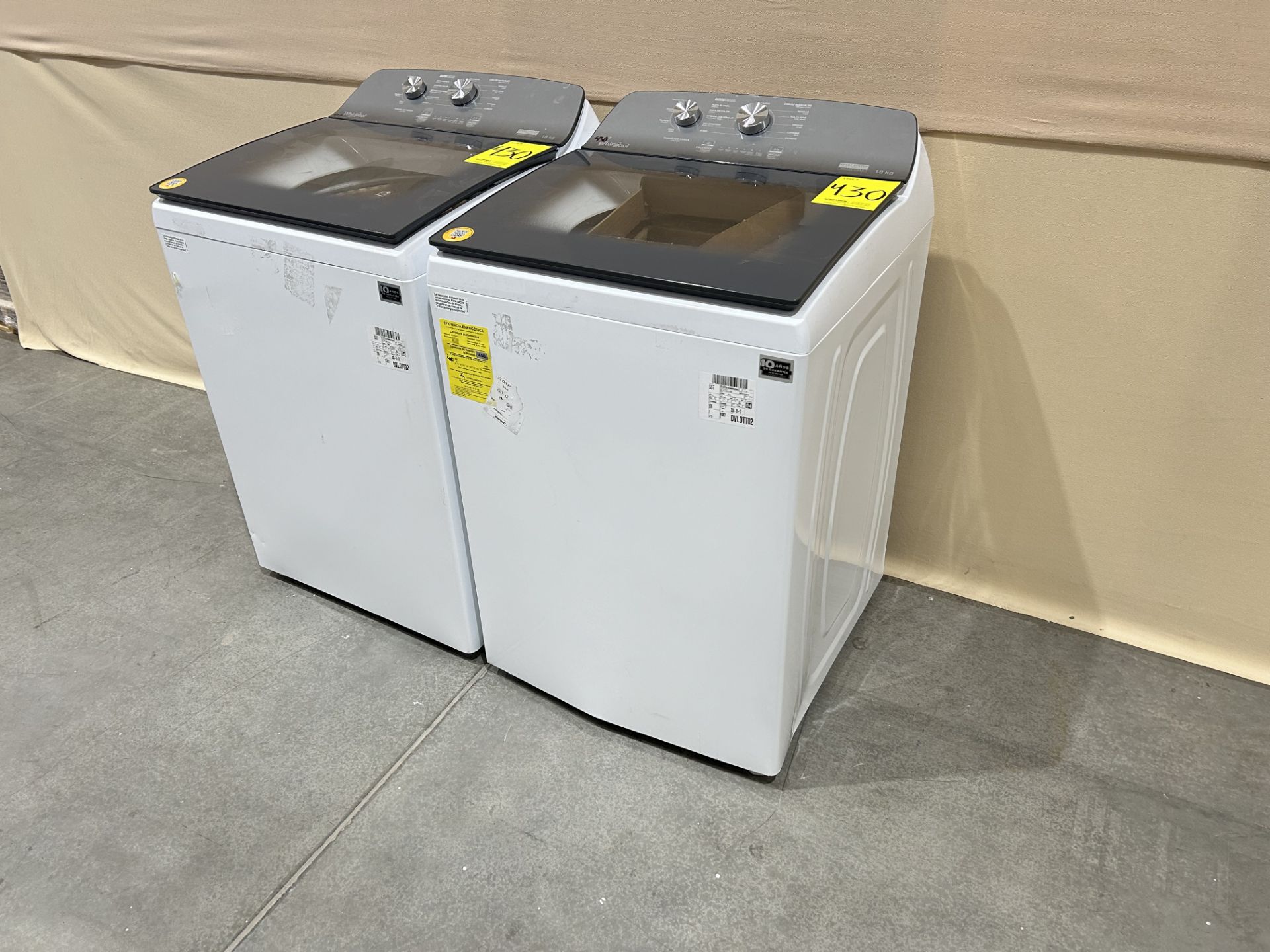 Lote de 2 lavadoras contiene: 1 Lavadora de 18 KG Marca WHIRPOOL, Modelo 8MWTW1812WPM0, Serie 08970 - Image 3 of 9