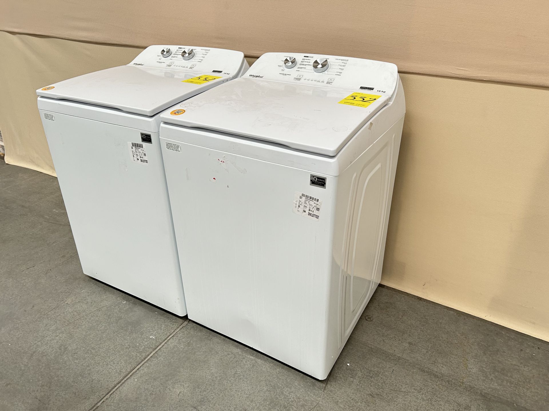 Lote de 2 lavadoras contiene: 1 Lavadora de 16 KG Marca WHIRPOOL, Modelo 8MWTW1612MJQ1, Serie 79459 - Image 4 of 7