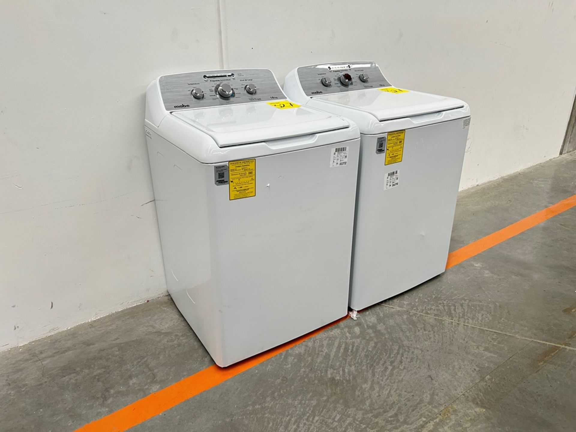 Lote de 2 lavadoras contiene: 1 Lavadora de 18 KG Marca MABE, Modelo LMA78113CBAB01, Serie S90918, - Image 3 of 10