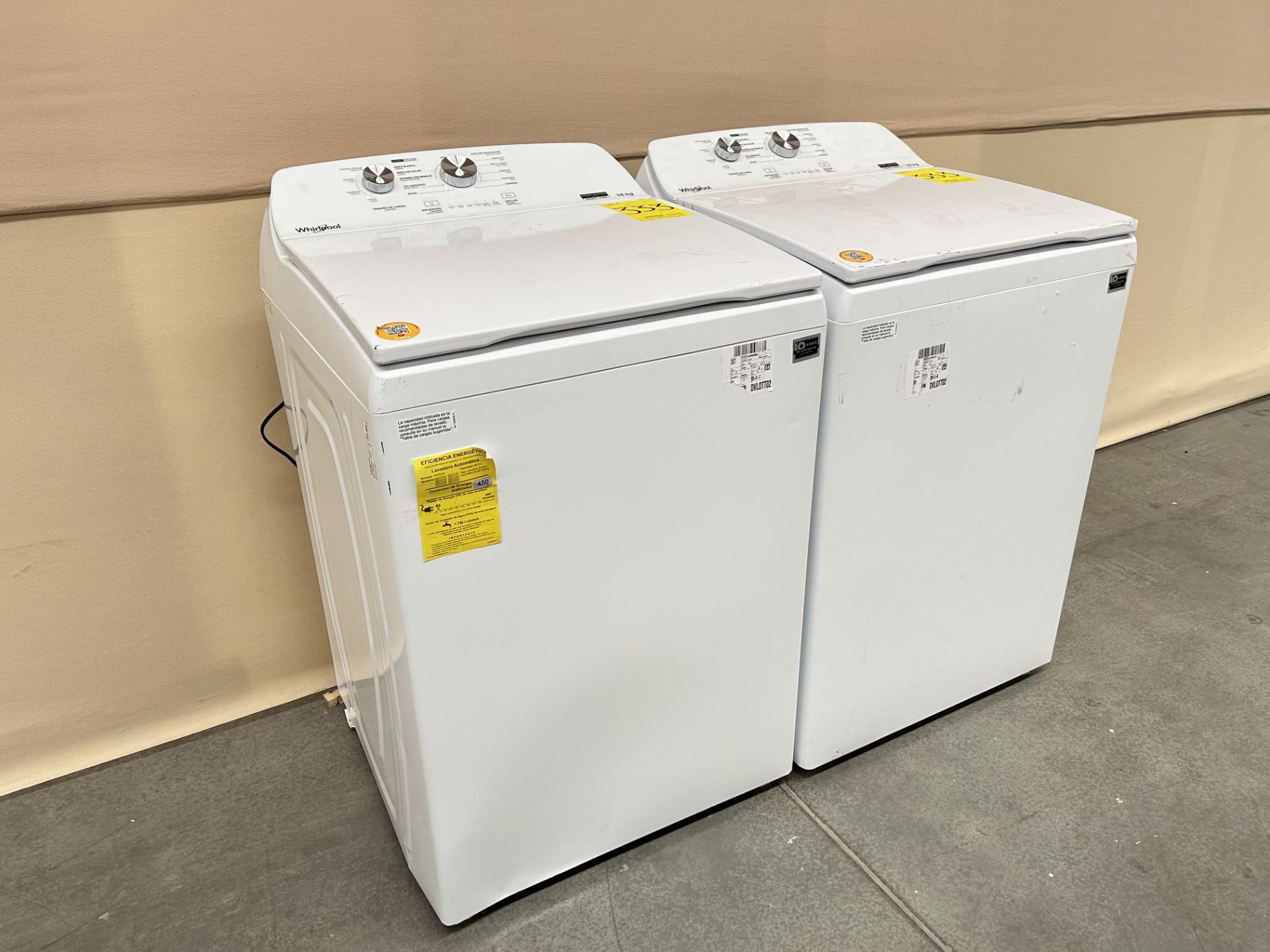 Lote de 2 lavadoras contiene: 1 Lavadora de 16 KG Marca WHIRPOOL, Modelo 8MWTW1612MJQ1, Serie 79464 - Image 2 of 6