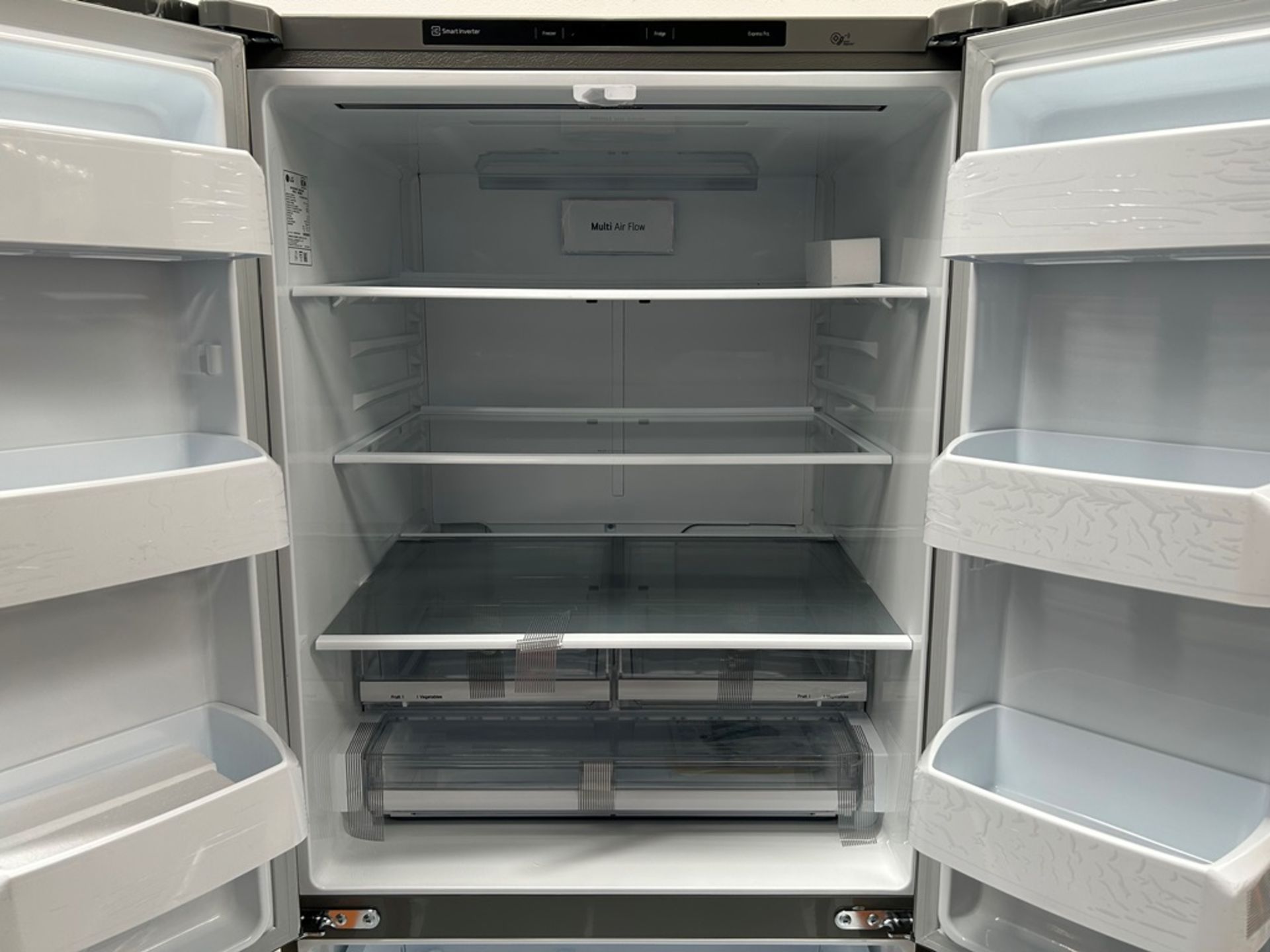 (NUEVO) Refrigerador Marca LG, Modelo GM65BGSK, Serie 25845, Color GRIS - Image 5 of 11