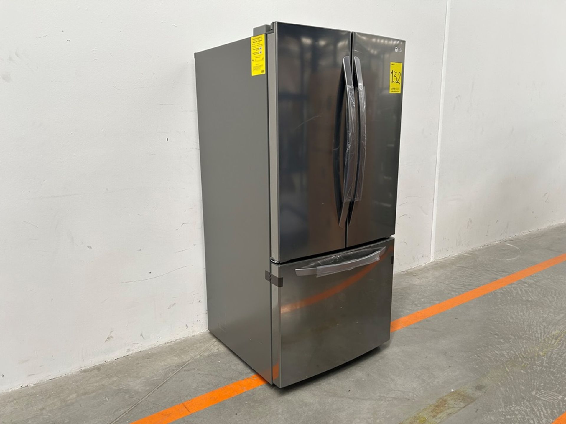 (NUEVO) Refrigerador Marca LG, Modelo GM65BGSK, Serie 25919, Color GRIS - Image 2 of 9