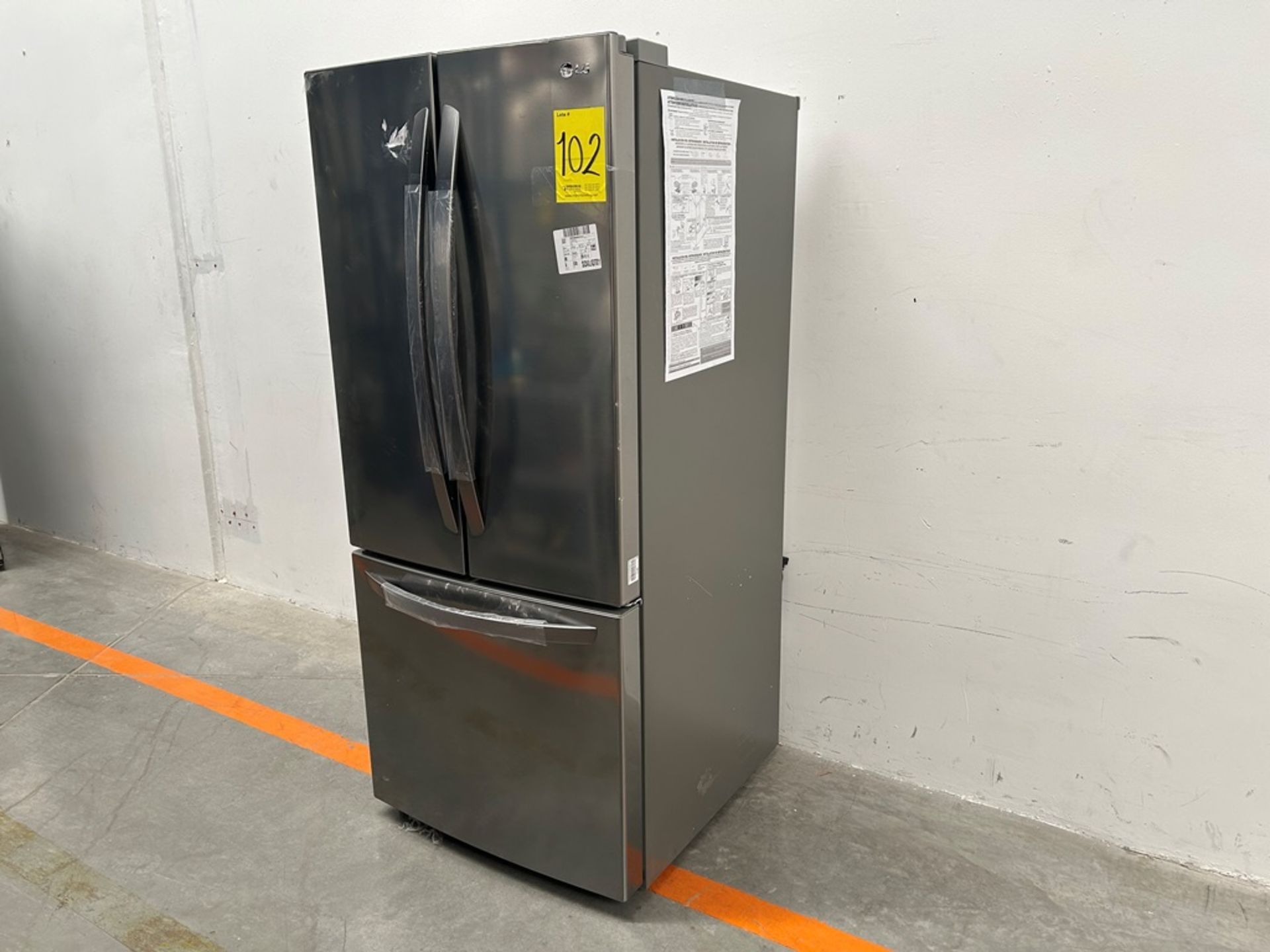 (NUEVO) Refrigerador Marca LG, Modelo GM22BIP, Serie 2D294, Color GRIS - Image 2 of 11