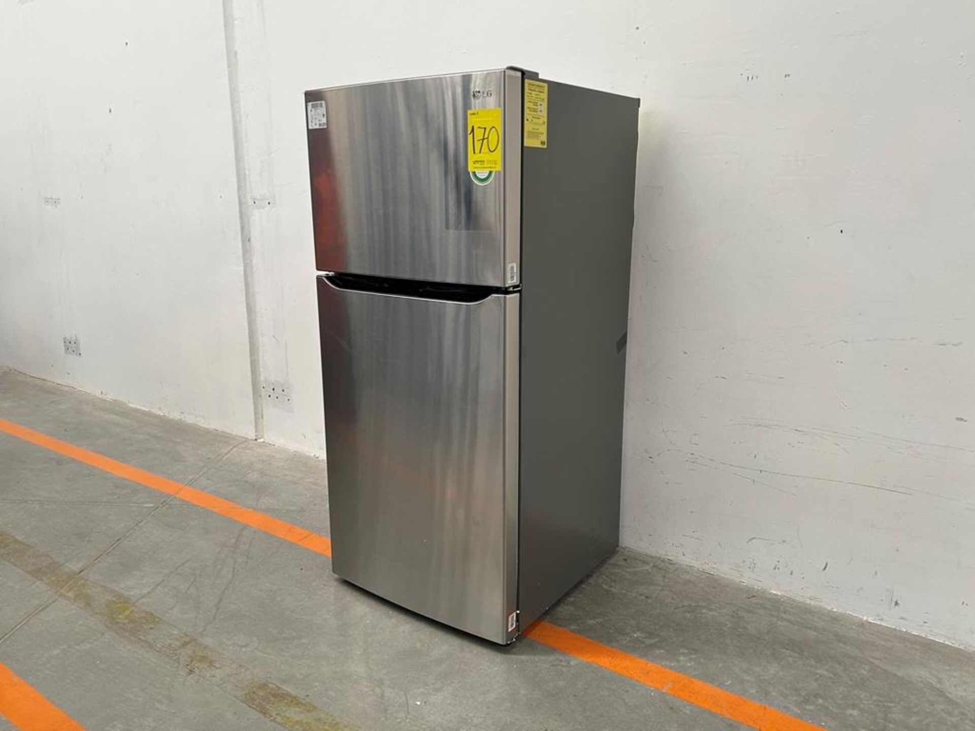 (NUEVO) Refrigerador Marca LG, Modelo LT57BPSX, Serie D1X339, Color GRIS - Image 2 of 11