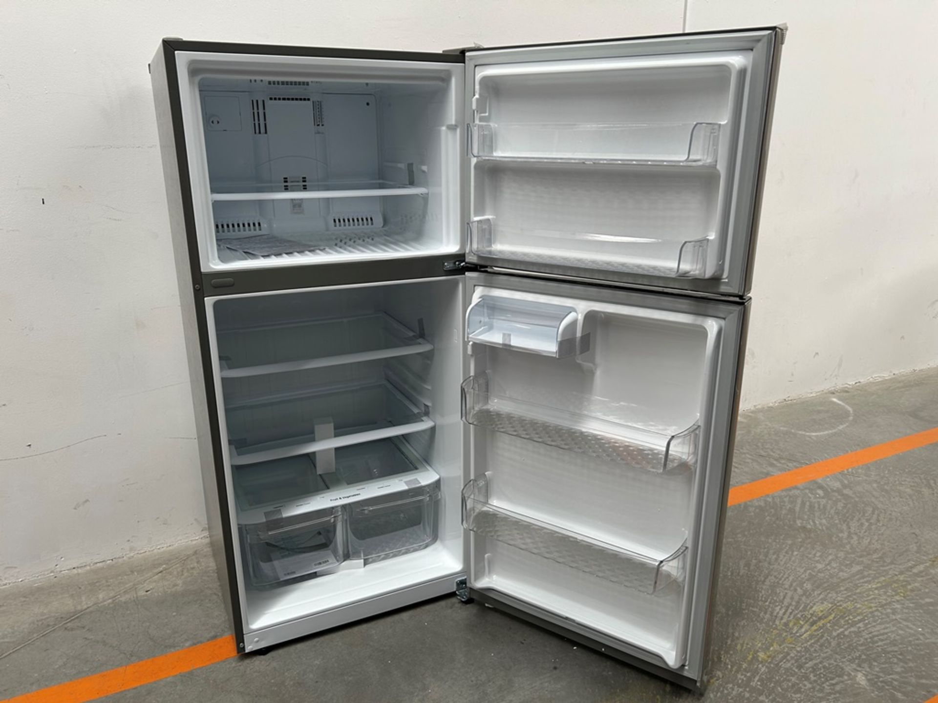 (NUEVO) Refrigerador Marca LG, Modelo LT57BPSX, Serie 2D689, Color GRIS - Bild 4 aus 7