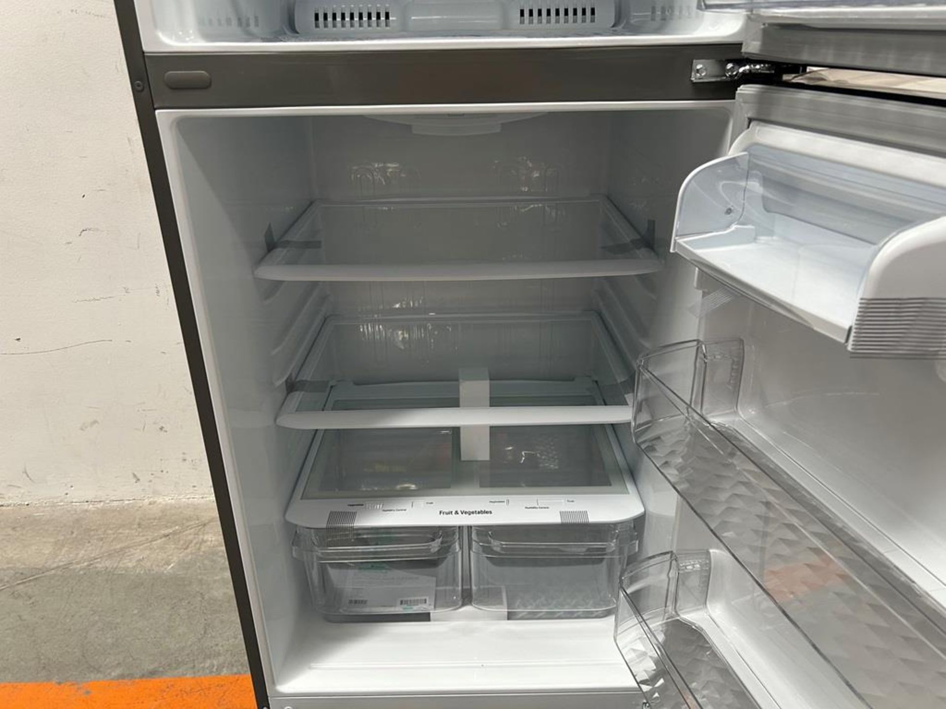 (NUEVO) Refrigerador Marca LG, Modelo LT57BPSX, Serie 1Q440, Color GRIS - Image 6 of 11