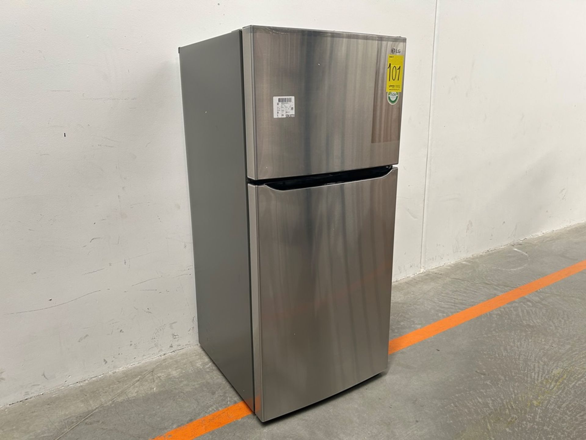 (NUEVO) Refrigerador Marca LG, Modelo LT57BPSX, Serie 1Q440, Color GRIS - Image 2 of 11