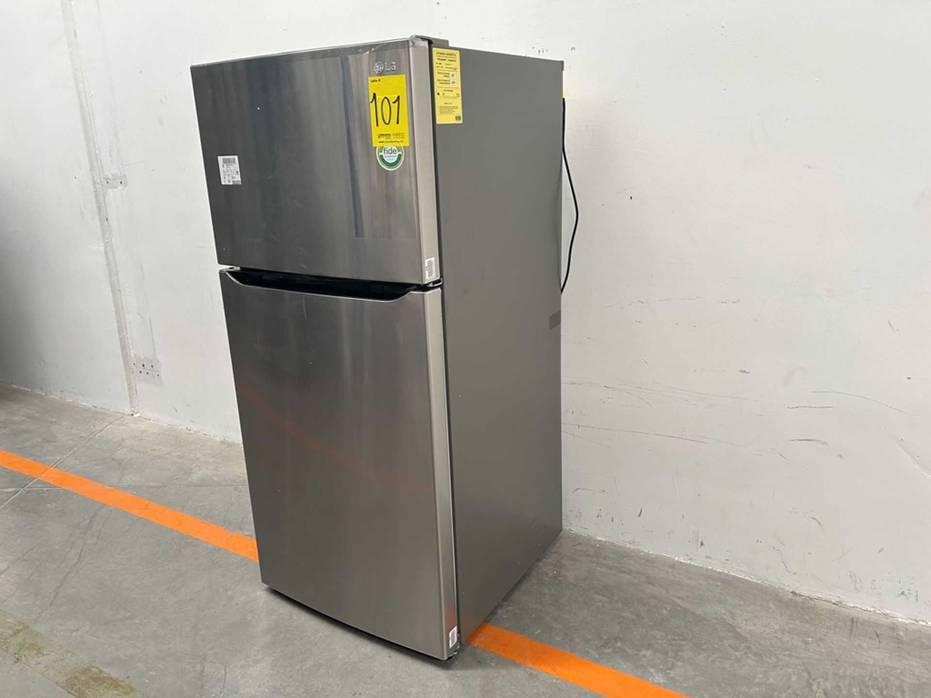 (NUEVO) Refrigerador Marca LG, Modelo LT57BPSX, Serie 1Q440, Color GRIS - Image 3 of 11