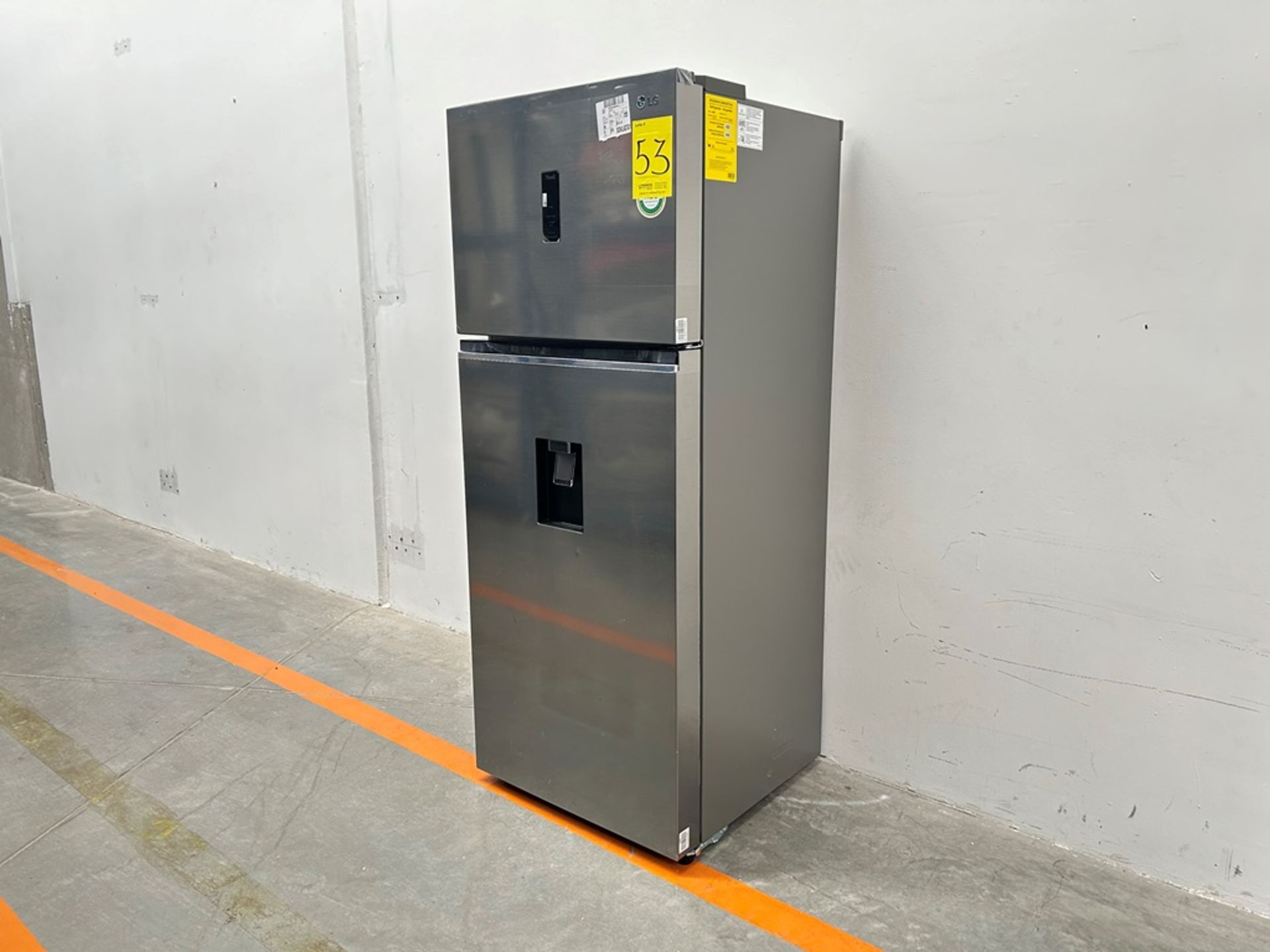 (NUEVO) Refrigerador con dispensador de agua Marca LG, Modelo VT40AWP, Serie 48304, Color GRIS - Image 3 of 11