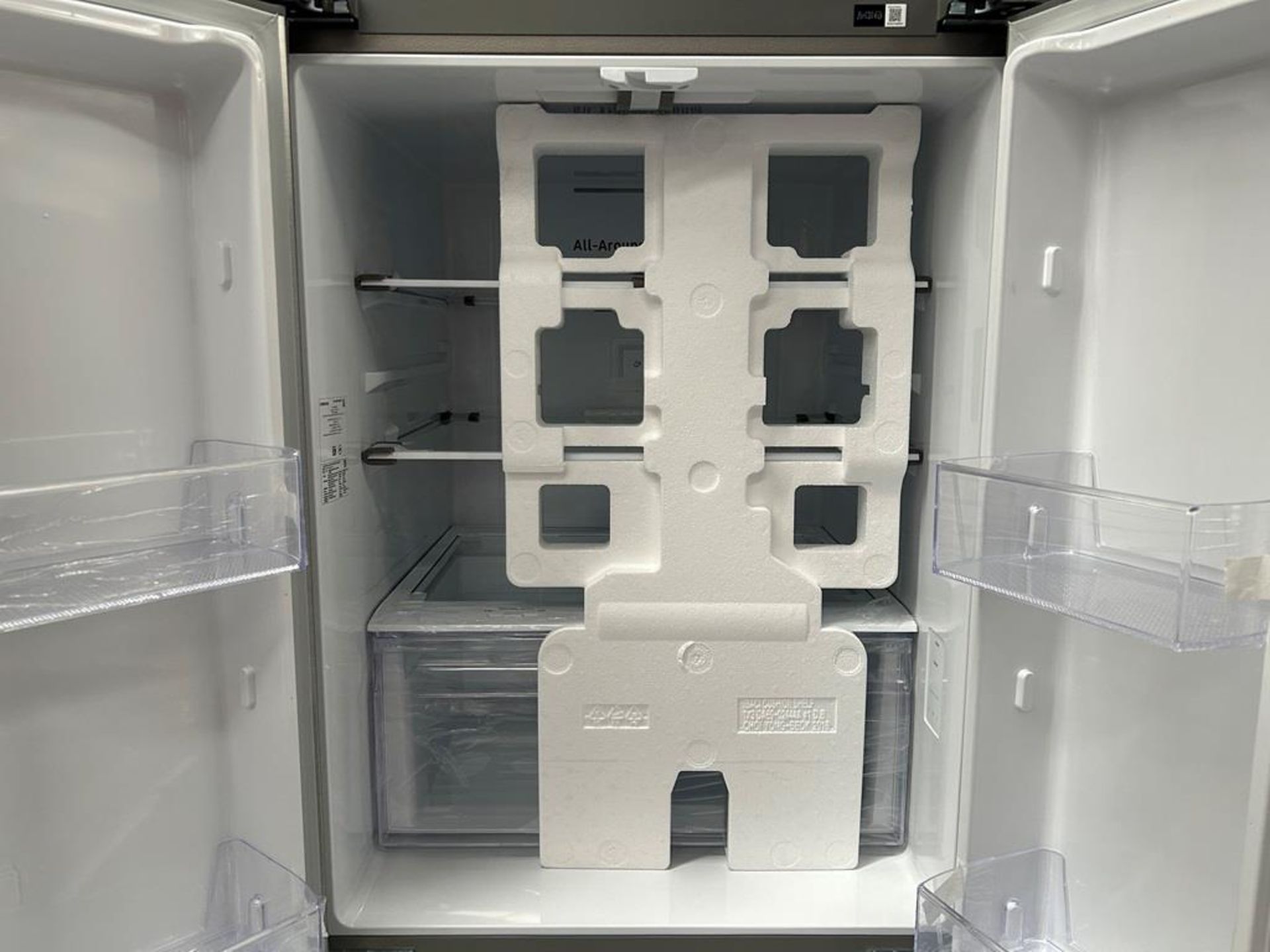 (NUEVO) Refrigerador Marca SAMSUNG, Modelo RF22A4010S9, Serie 400509W, Color GRIS (golpe ligero fro - Image 6 of 12