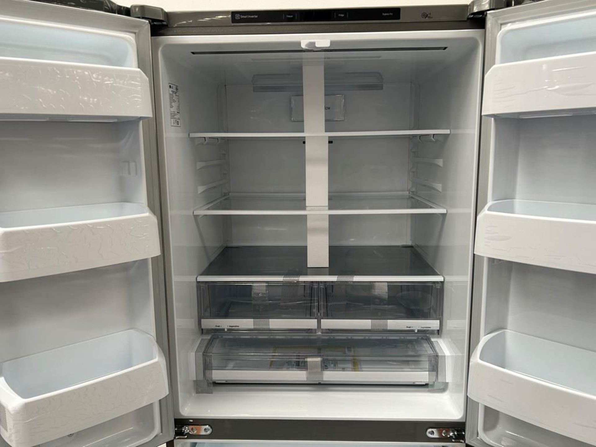 (NUEVO) Refrigerador Marca LG, Modelo GM65BGSK, Serie 25919, Color GRIS - Image 5 of 9