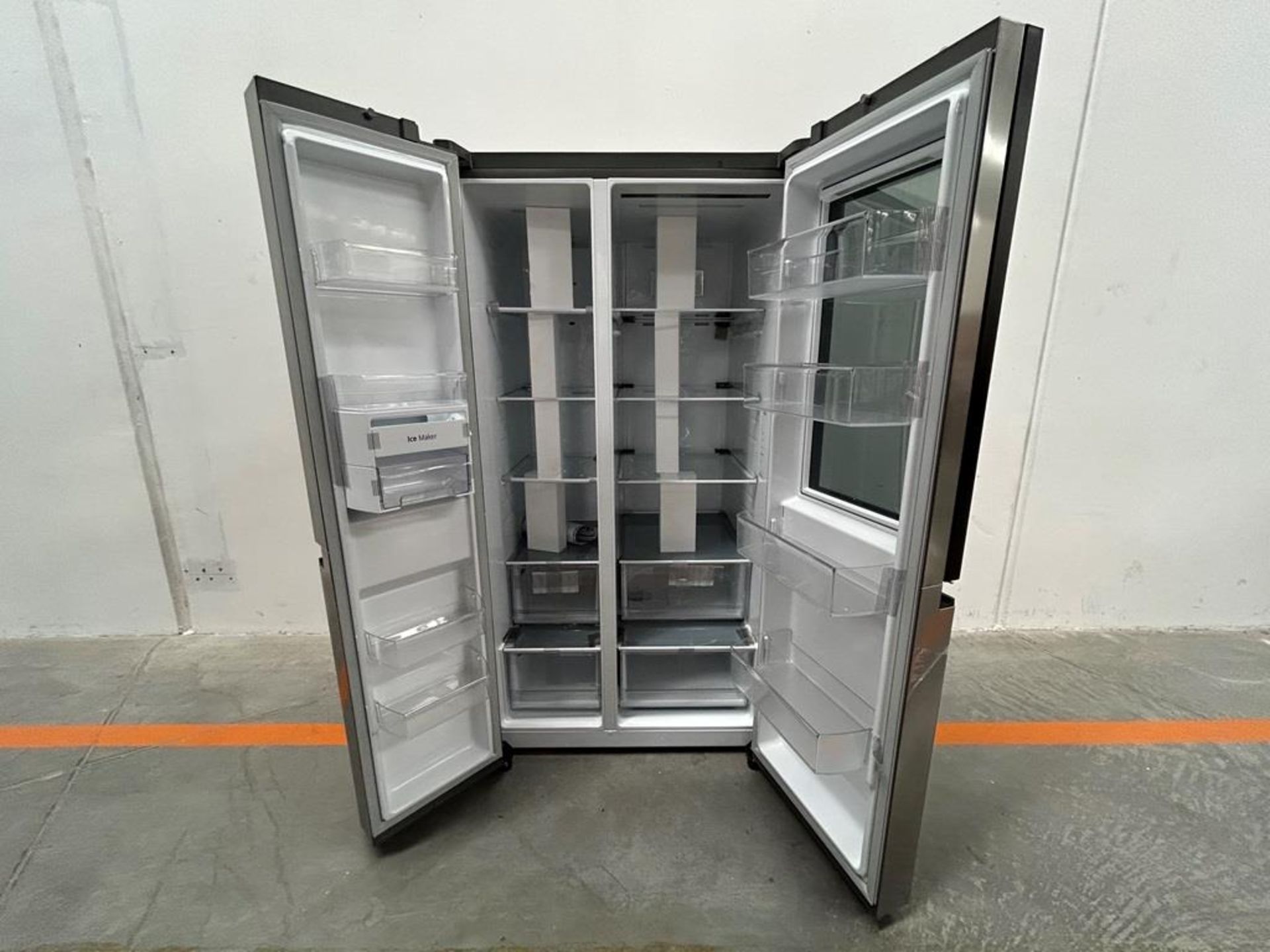 (NUEVO) Refrigerador Marca LG, Modelo VS27BXQP, Serie 22453, Color GRIS - Image 4 of 8