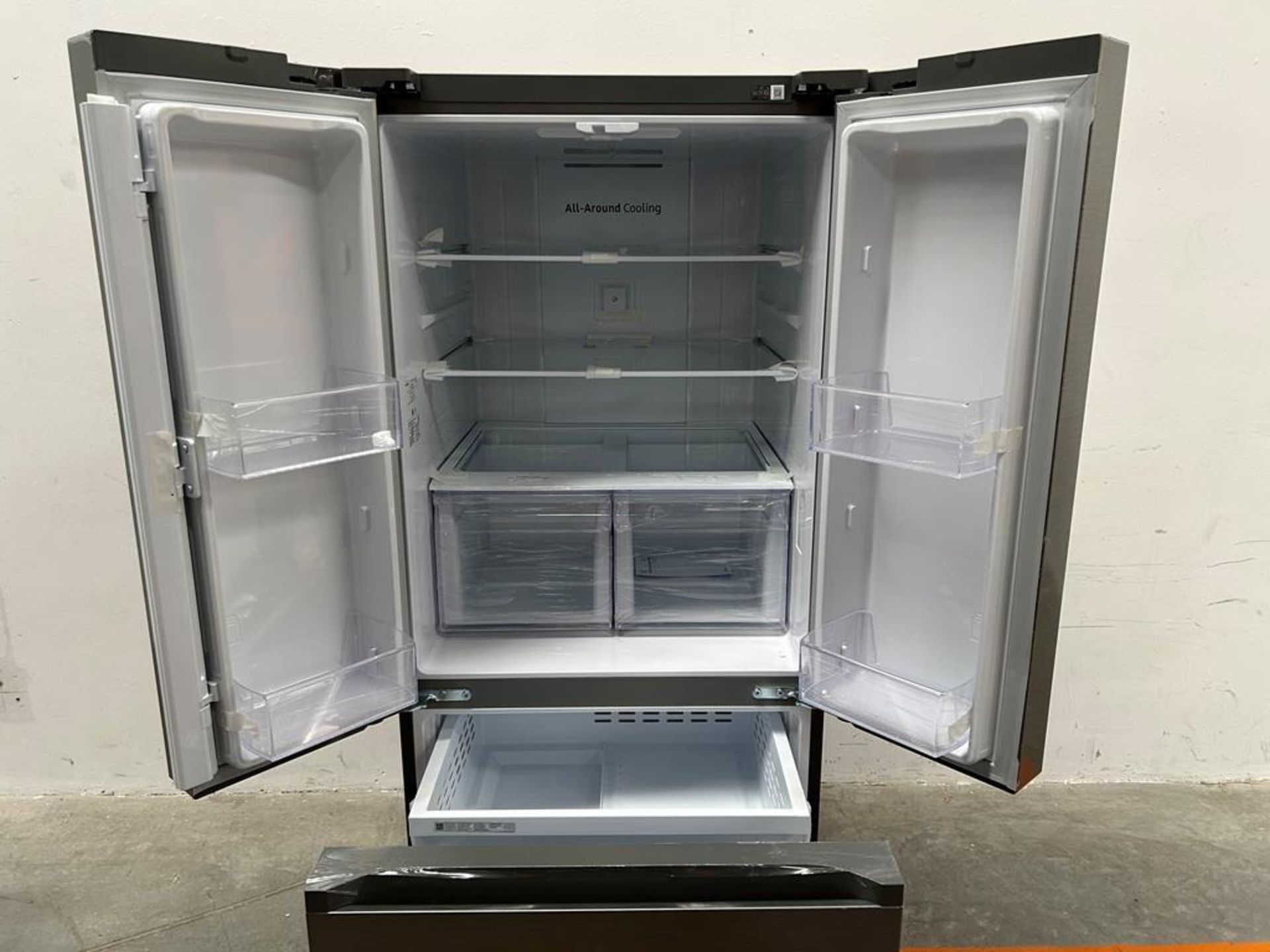 (NUEVO) Refrigerador Marca SAMSUNG, Modelo RF22A4010S9, Serie 00216L, Color GRIS - Image 4 of 11