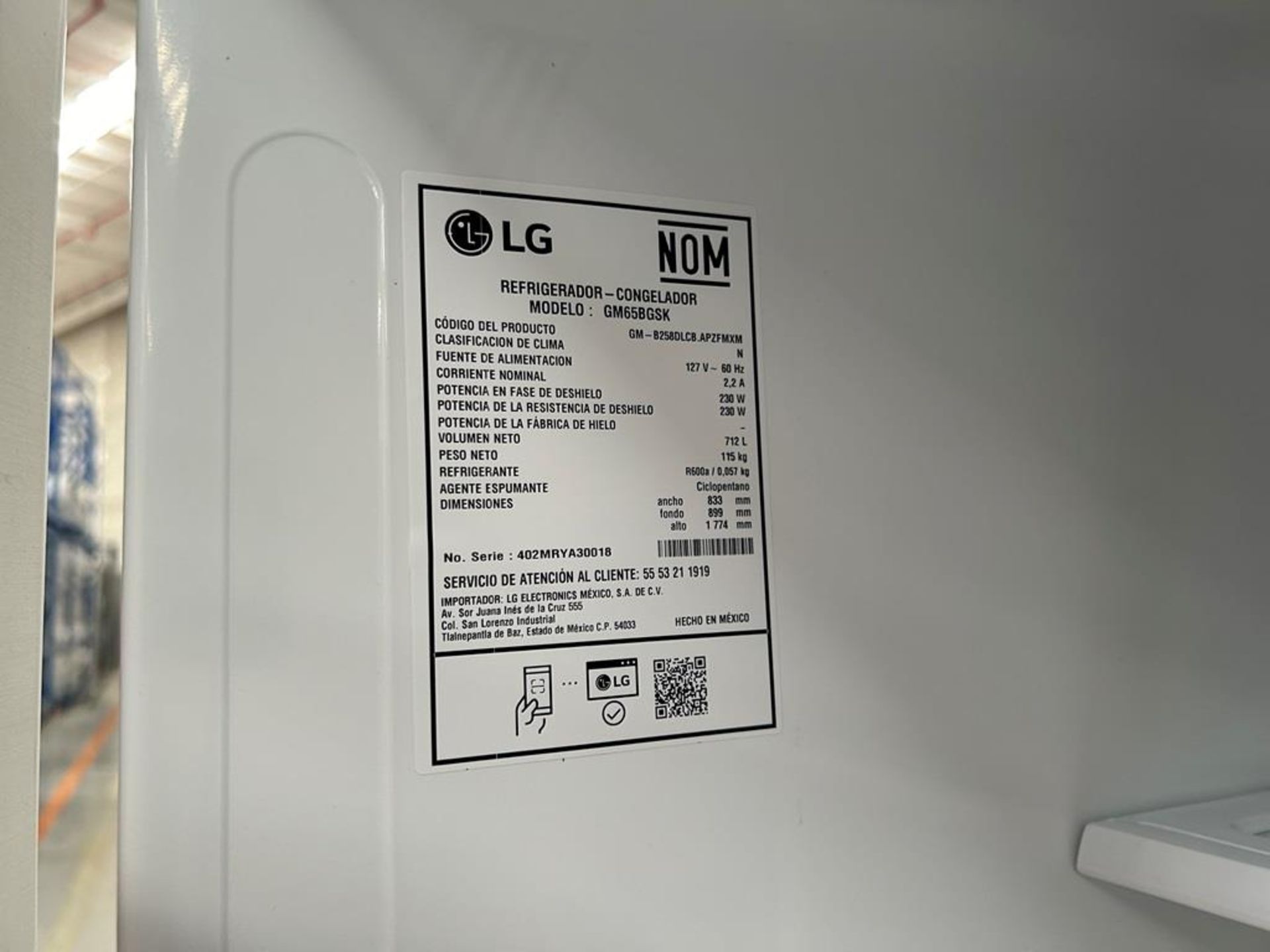 (NUEVO) Refrigerador Marca LG, Modelo GM65BGSK, Serie A30018, Color GRIS - Image 9 of 11
