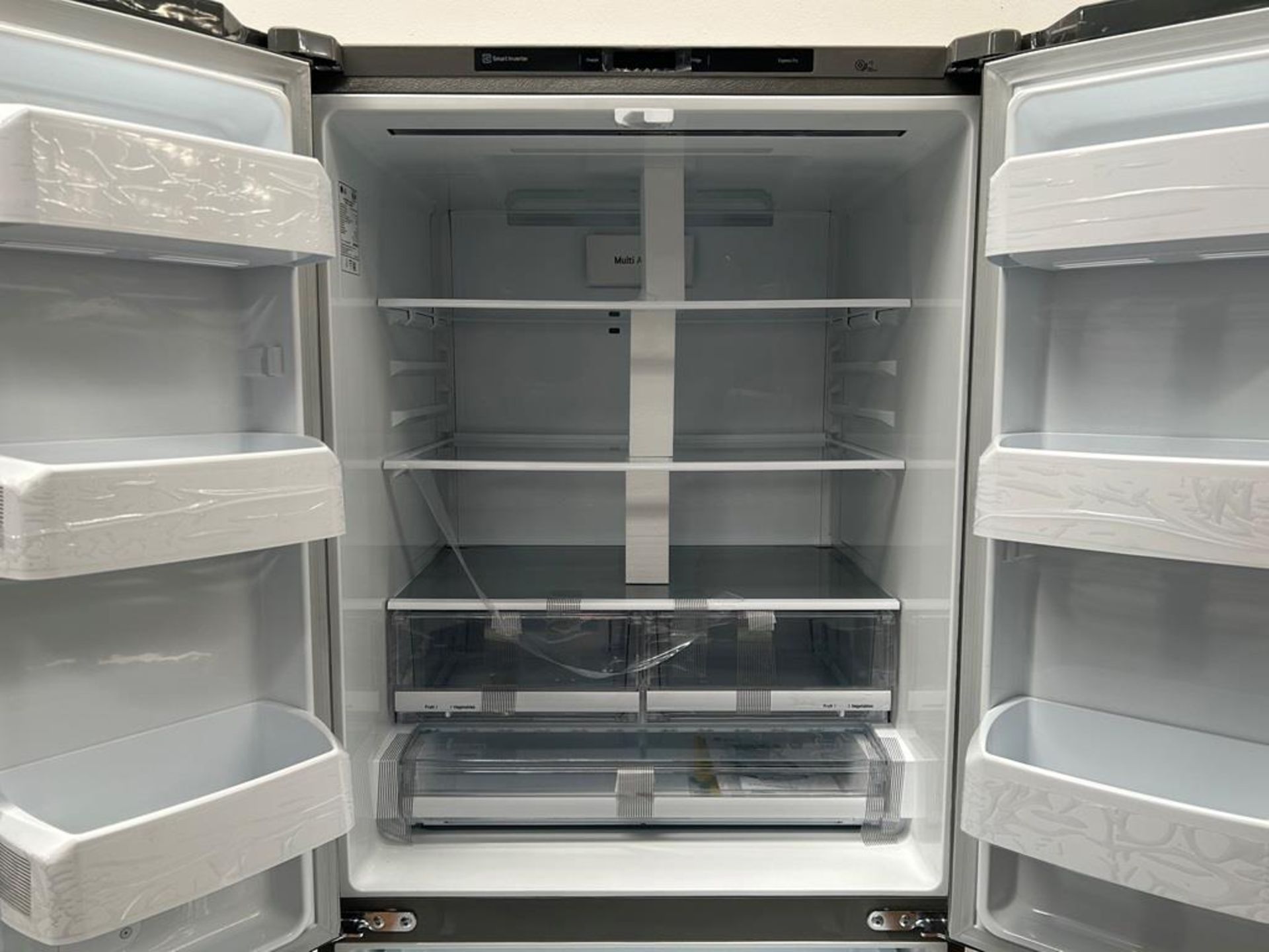 (NUEVO) Refrigerador Marca LG, Modelo GM65BGSK, Serie K30068, Color GRIS - Image 5 of 11