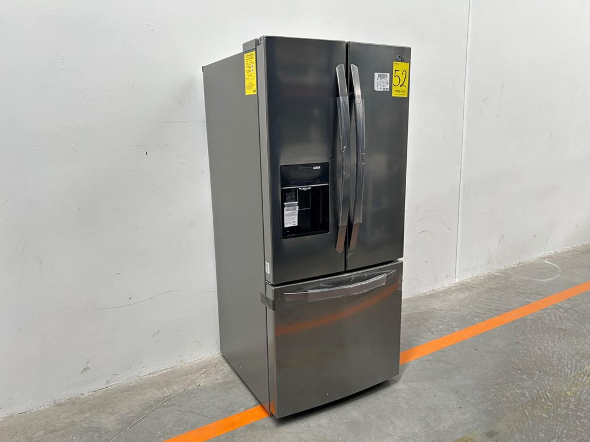 (NUEVO) Refrigerador con dispensador de agua Marca LG, Modelo GM22SGPK, Serie 28061, Color GRIS - Image 3 of 11