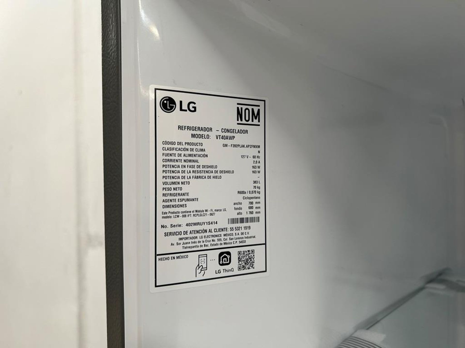 (NUEVO) Refrigerador con dispensador de agua Marca LG, Modelo VT40AWP, Serie 1S414, Color GRIS - Image 9 of 11