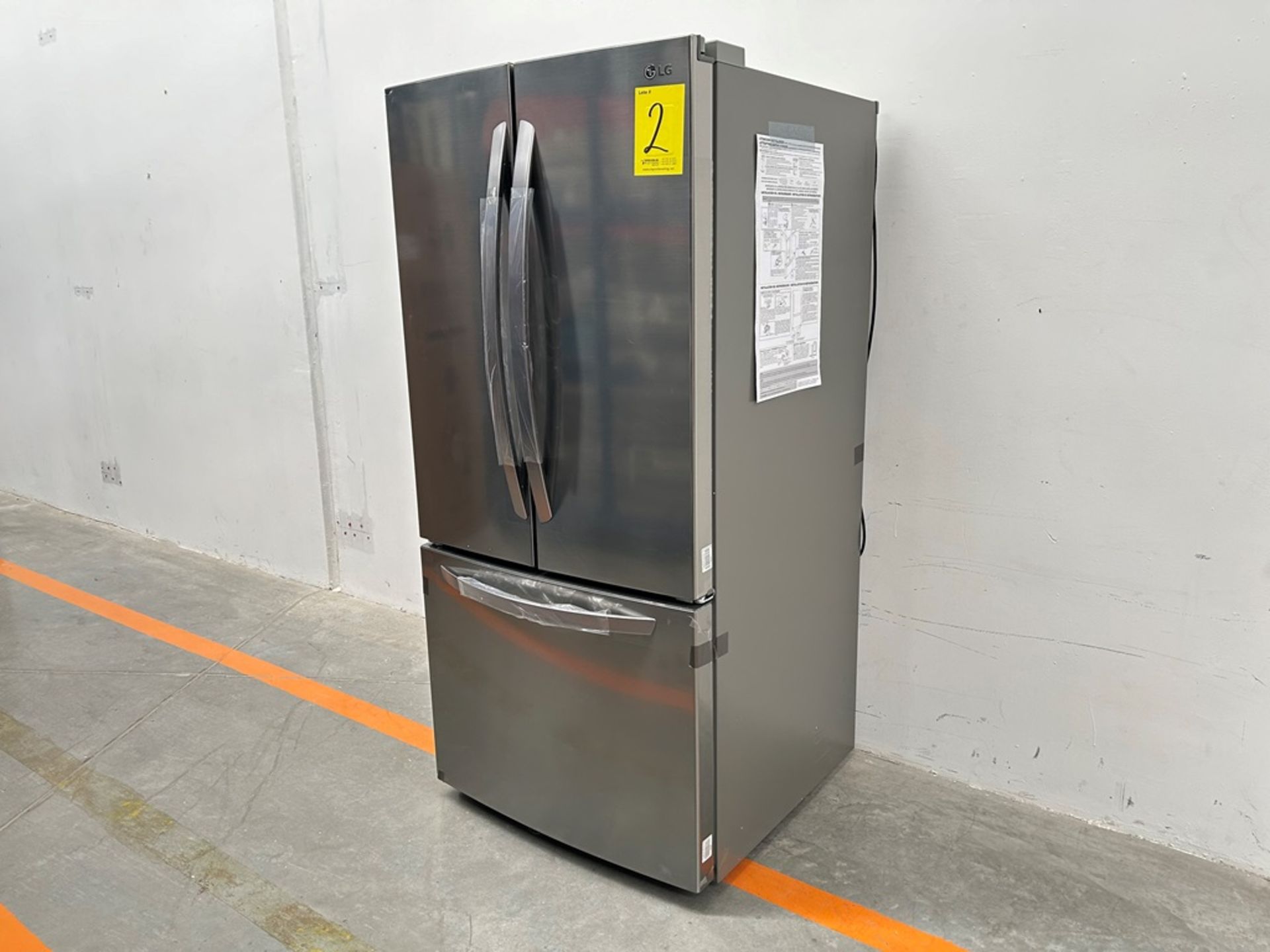 (NUEVO) Refrigerador Marca LG, Modelo GM65BGSK, Serie Z30098, Color GRIS - Image 2 of 11