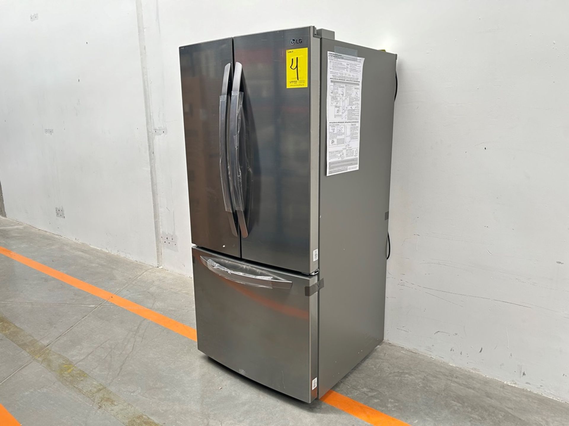 (NUEVO) Refrigerador Marca LG, Modelo GM65BGSK, Serie A30018, Color GRIS - Image 2 of 11