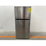 (NUEVO) Refrigerador Marca LG, Modelo LT57BPSX, Serie 1N322, Color GRIS (Golpe leve frontal, Favor