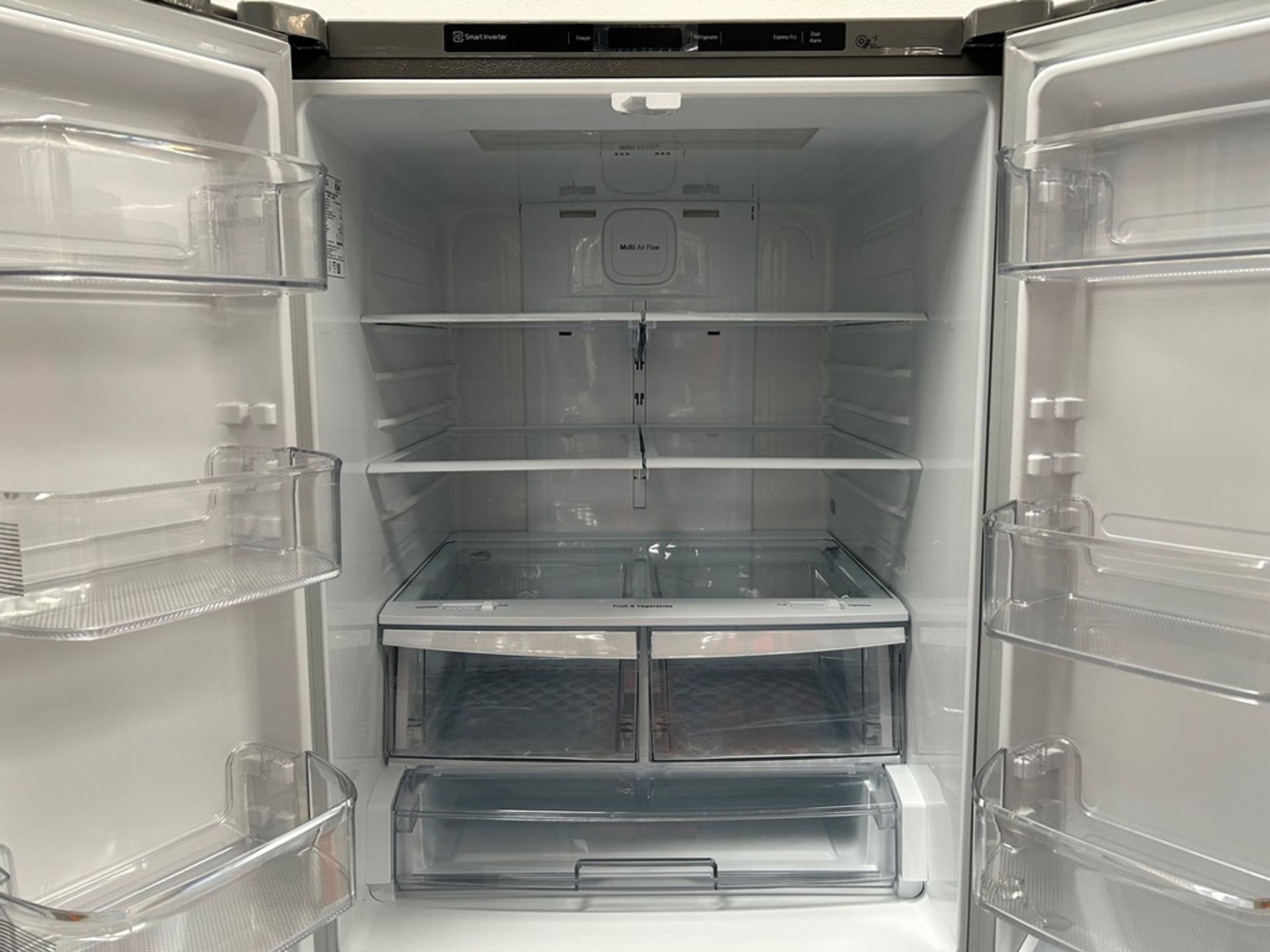(NUEVO) Refrigerador Marca LG, Modelo GM22BIP, Serie 2D294, Color GRIS - Image 5 of 11