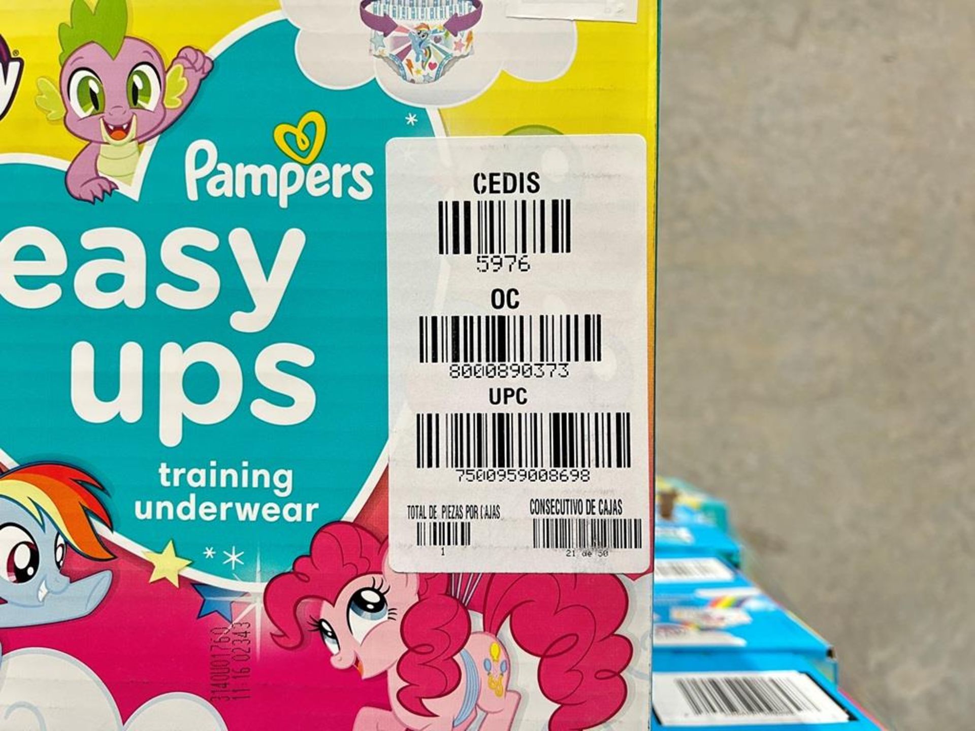 11 paquetes de pañales, My little pony, Marca Pampers etapa 3 y 4 - Image 5 of 9