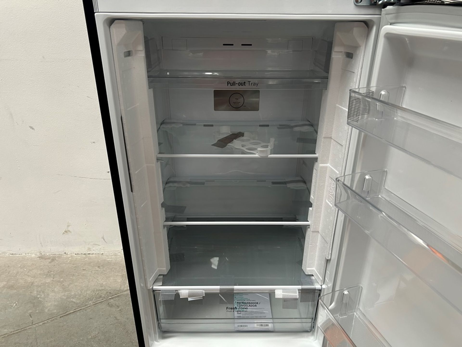 (NUEVO) Refrigerador Marca LG, Modelo VT40BT, Serie 34895, Color NEGRO - Image 6 of 11