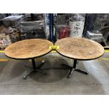 2 mesas redondas en Acero/madera Color Café/Negro Medidas 106 cm de radio x 76 cm de alto (Equipo U