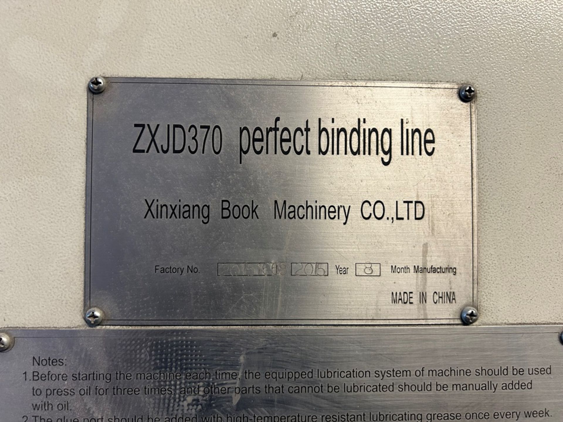 Maquina encuadernadora de libros con 9 mordazas Marca XINXIANG BOX MACHINARY, Modelo E-BOOK ZXJD370 - Image 9 of 13