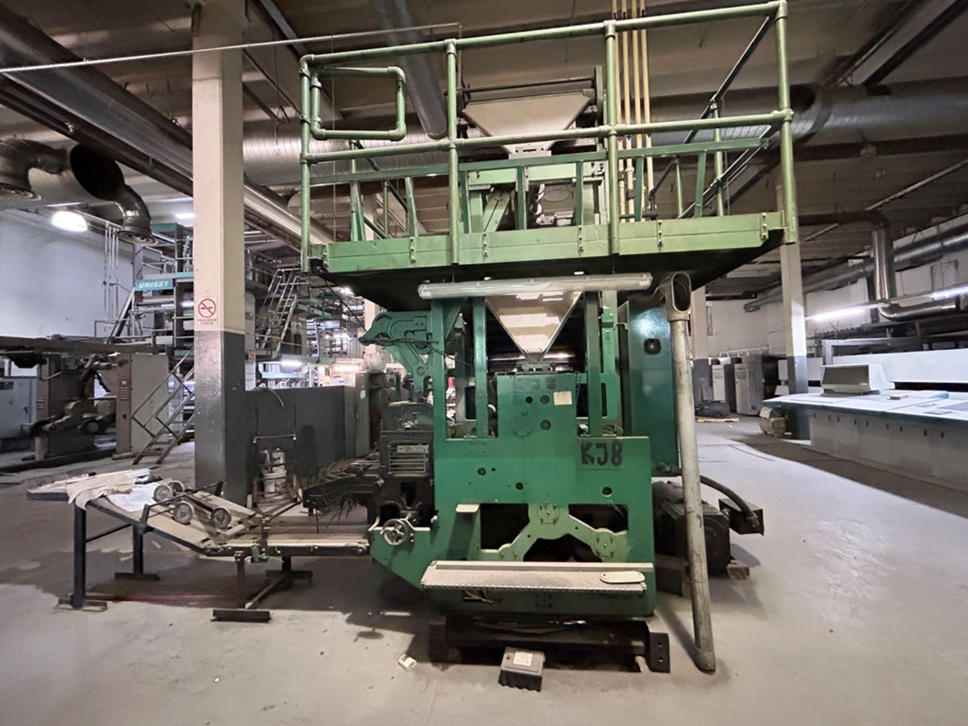 NEWS KING rotary printing machine, Model KING PRESS KJ8, Serial No. P2680-1.F21C2-9-89 CM-1000, Yea - Image 7 of 14
