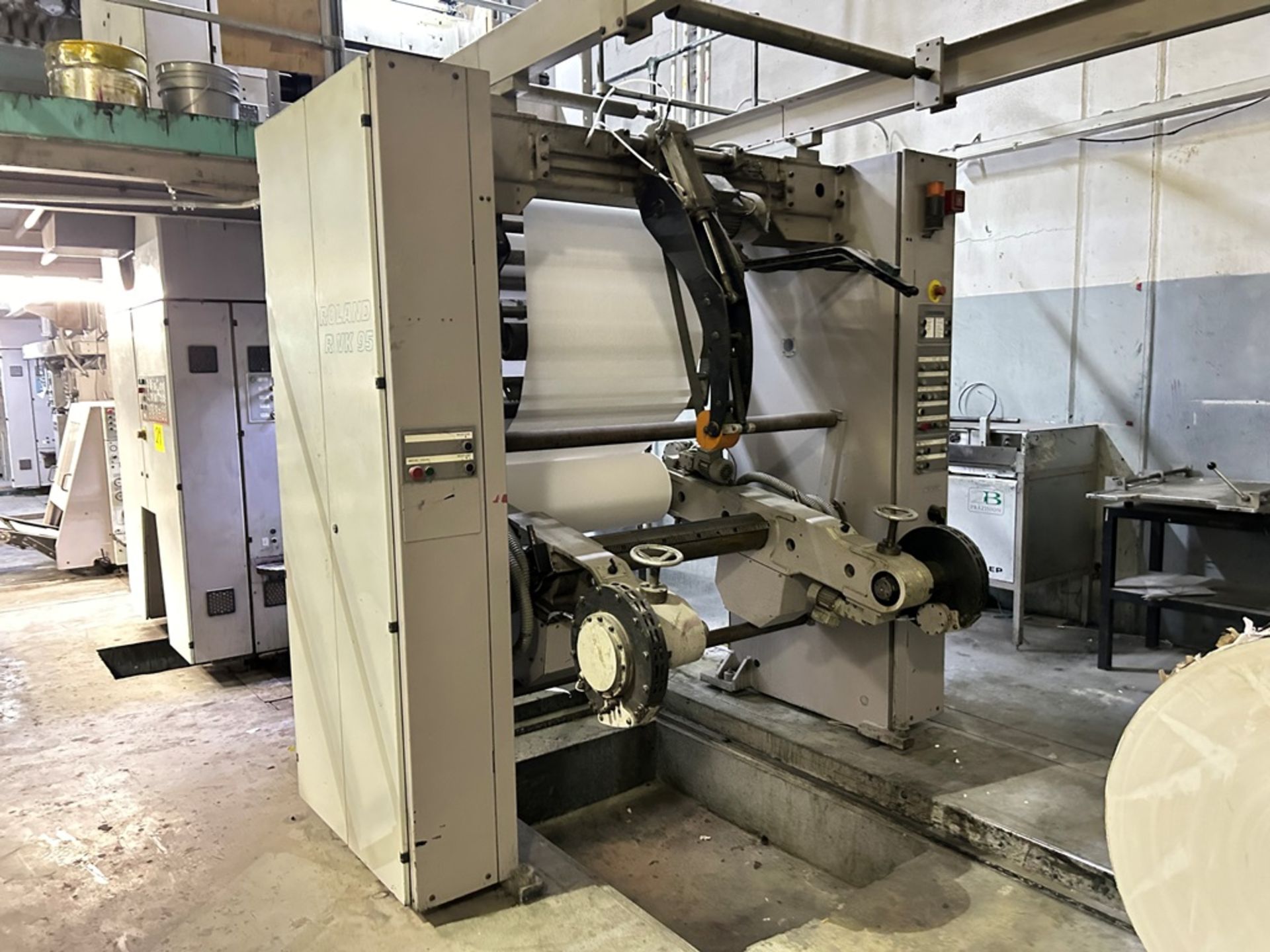 Máquina de impresión rotativa Marca MAN ROLAND, Modelo UNISET 60, No de serie 11191, Año 2000, 400V - Image 4 of 37