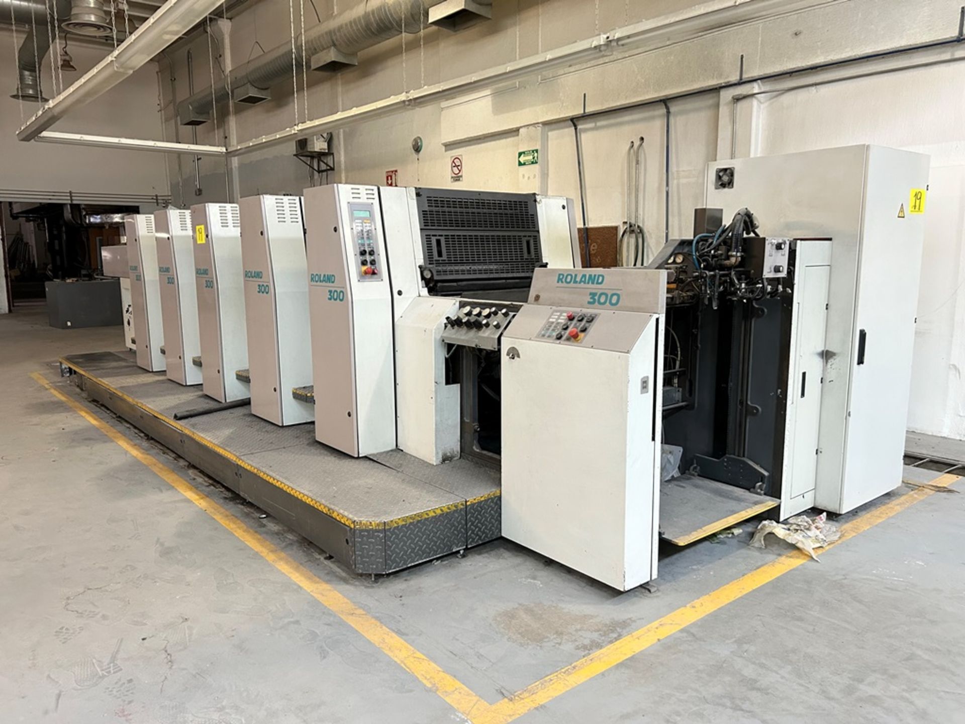 MAN ROLAND Printing Machine (Flatbed Press), Model R305 N 5/0 1/4, Serial No. 28605B, Year 2000, 22 - Image 5 of 16