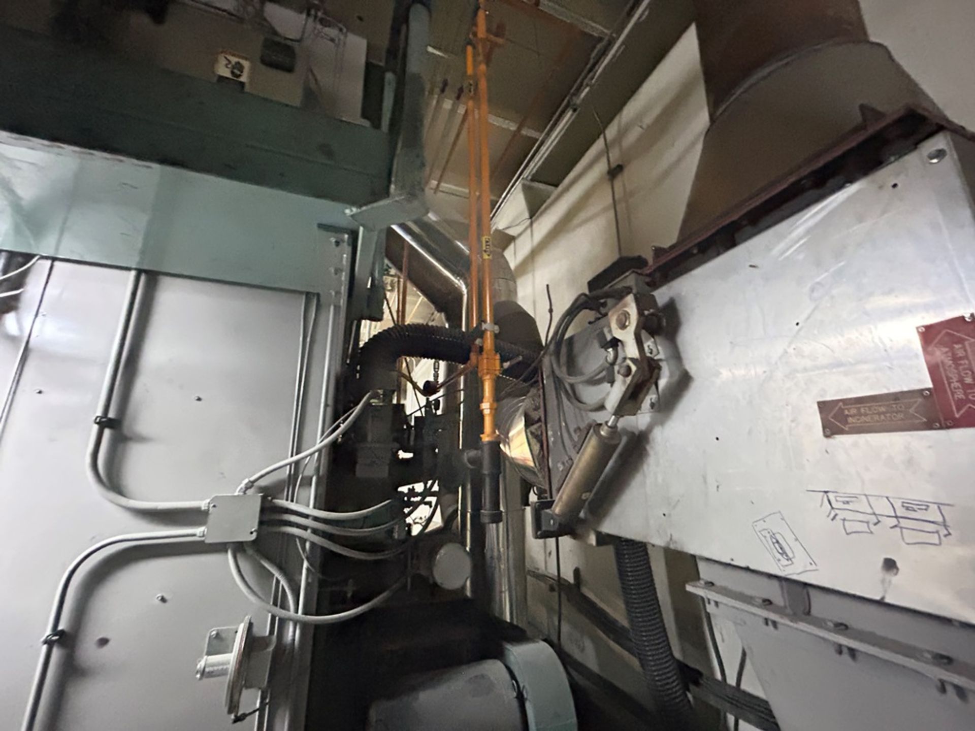 Máquina de impresión rotativa Marca MAN ROLAND, Modelo UNISET 60, No de serie 11191, Año 2000, 400V - Image 17 of 37