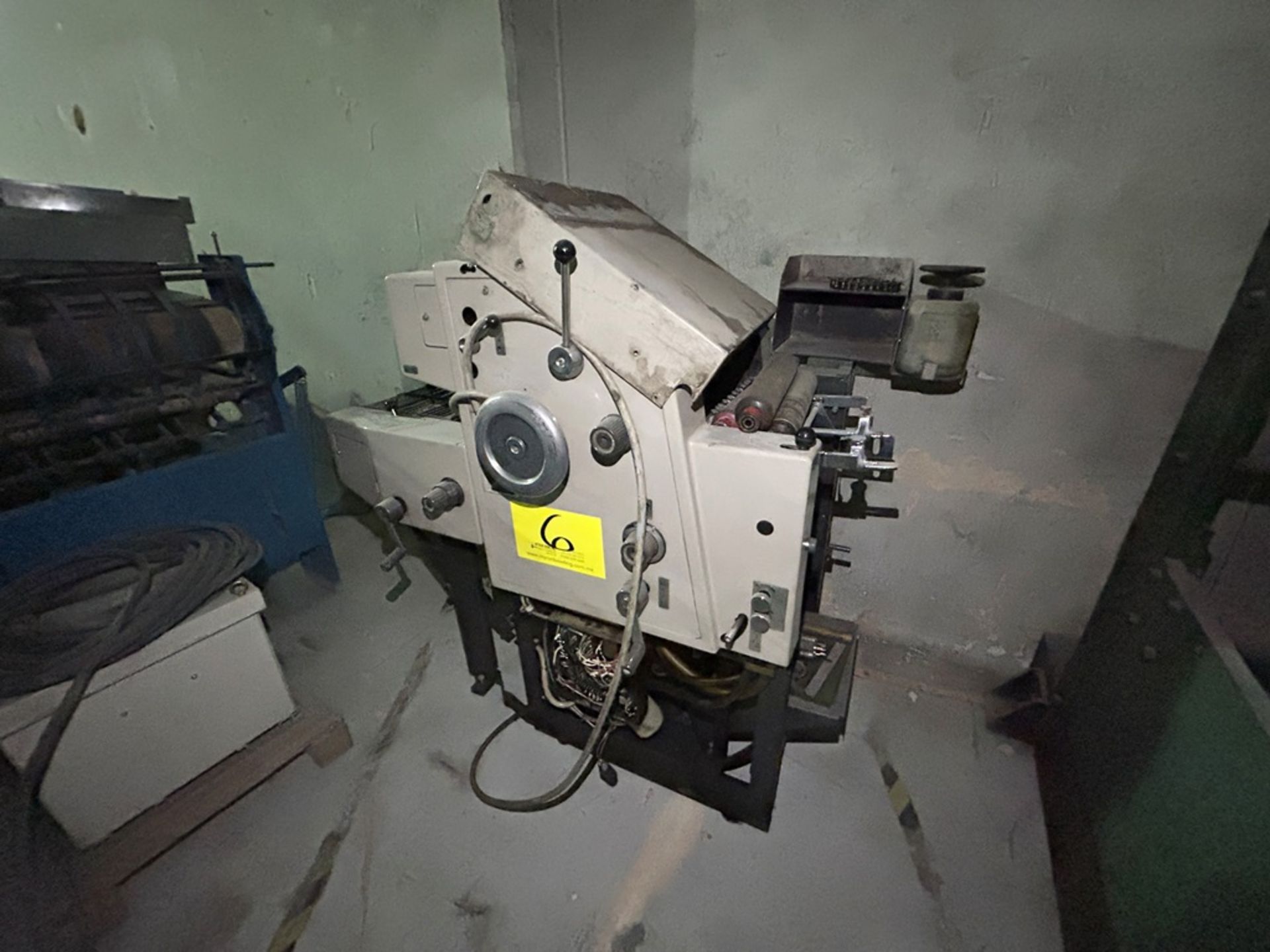 Impresora plana de formato oficio Marca RYOBI, Modelo 2800CB, No de serie 17629, Año 1982, 220V, Im - Image 6 of 12