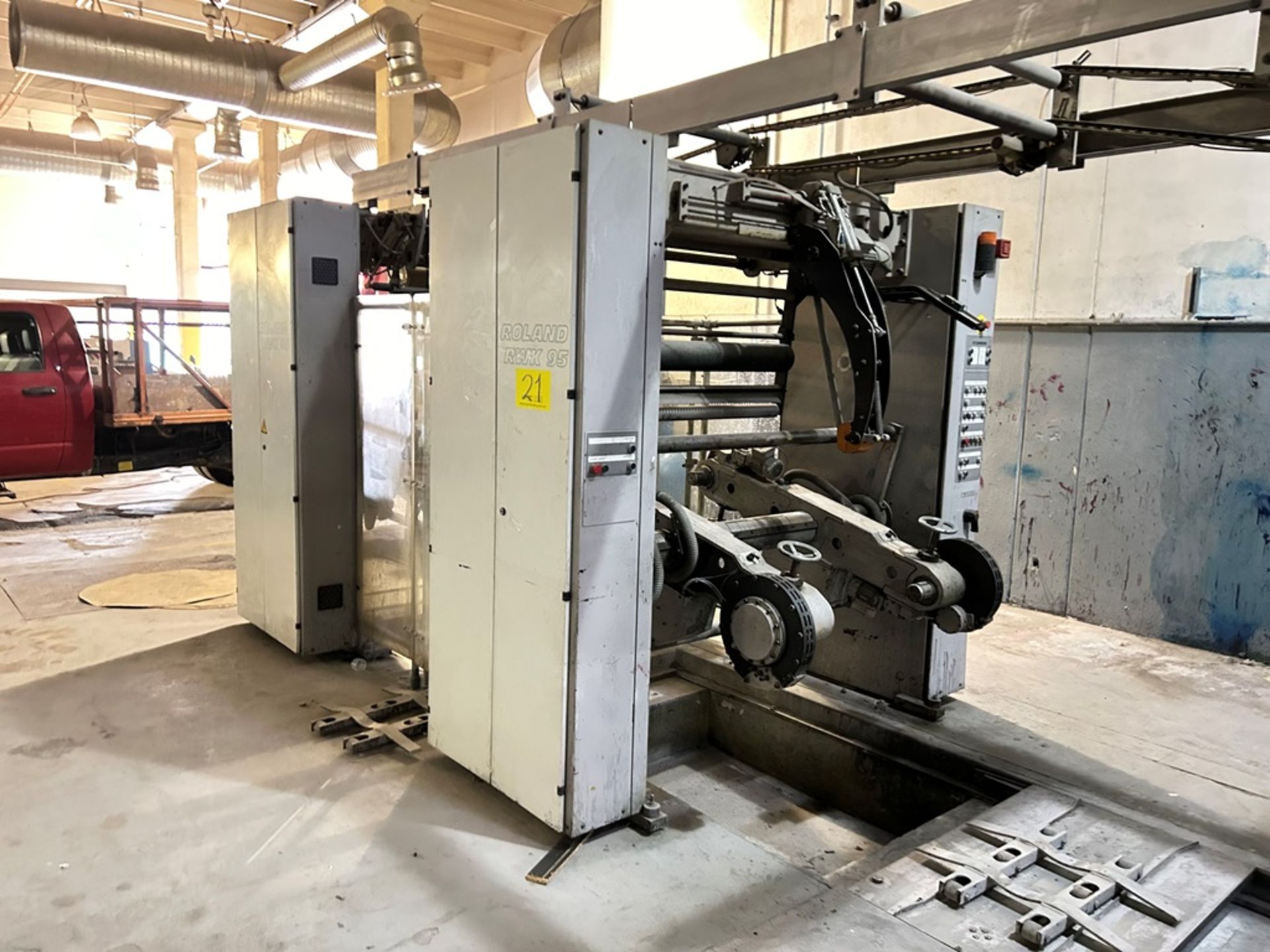 MAN ROLAND rotary printing machine, Model UNISET 60, Serial No. 11191, Year 2000, 400V, consisting - Image 5 of 37