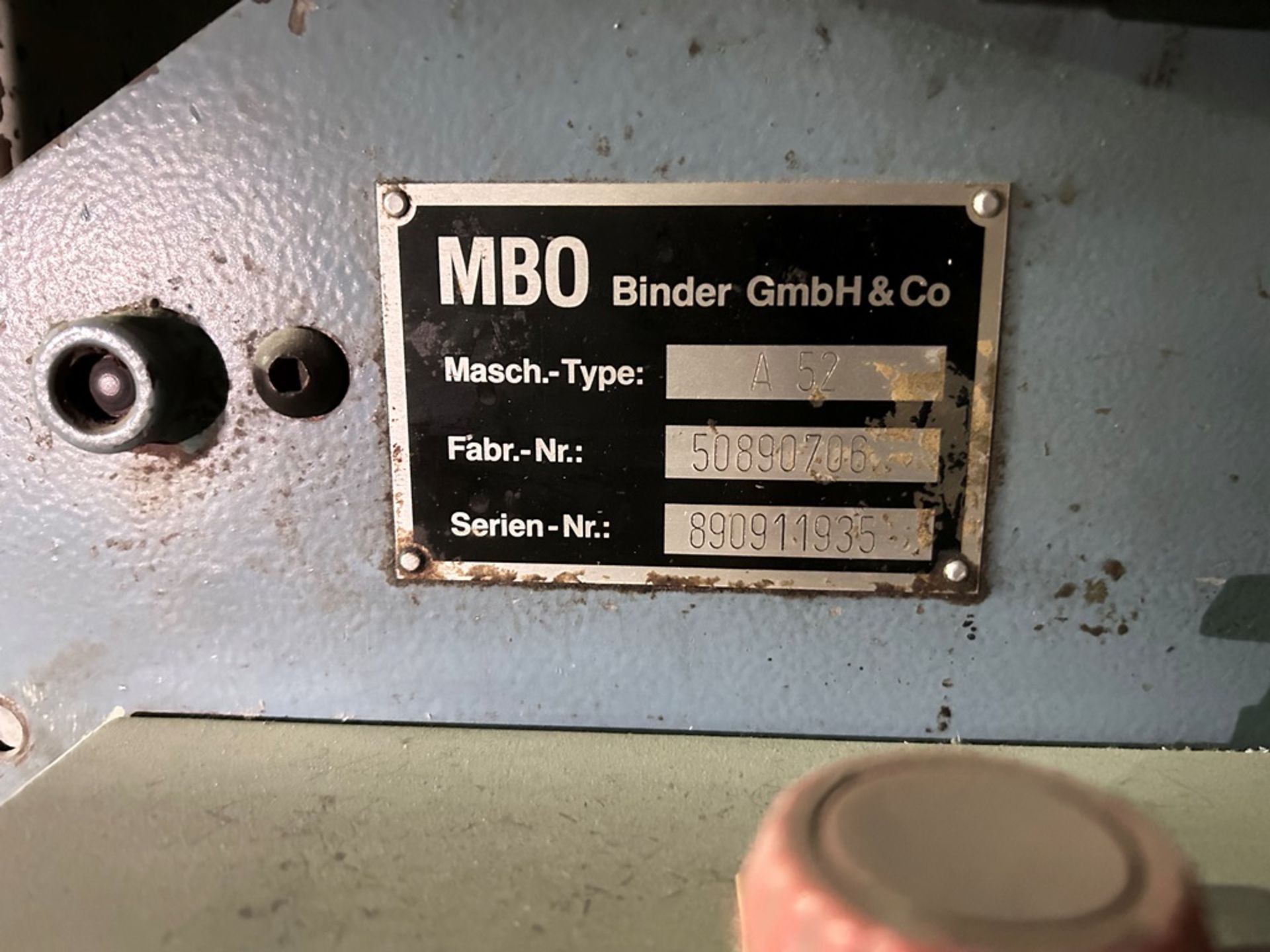 MBO 750 x 520 mm format folding machine, Model T52, Serial No. 890911935, Year 1984, 220V, 4 folds, - Image 6 of 9