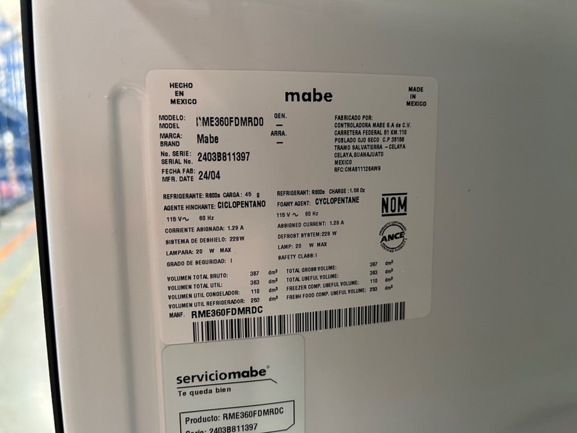 Lote de 2 refrigeradores contiene: 1 refrigerador con dispensador de agua Marca MABE, Modelo RME360 - Image 9 of 18