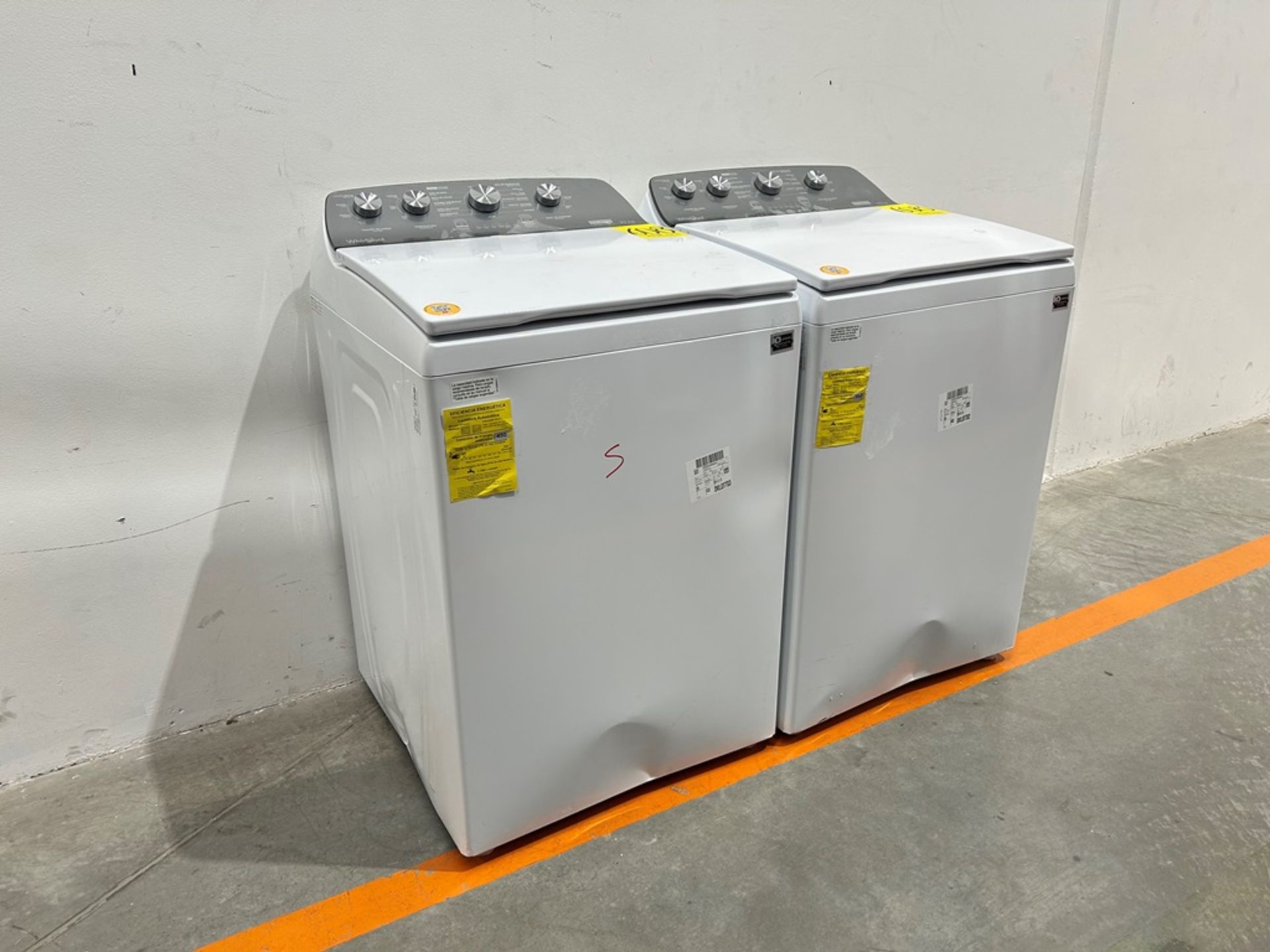 Lote de 2 lavadoras contiene: 1 Lavadora de 22 KG Marca WHIRLPOOL, Modelo 8MWTW2224MPM0, Serie 6396 - Image 3 of 10