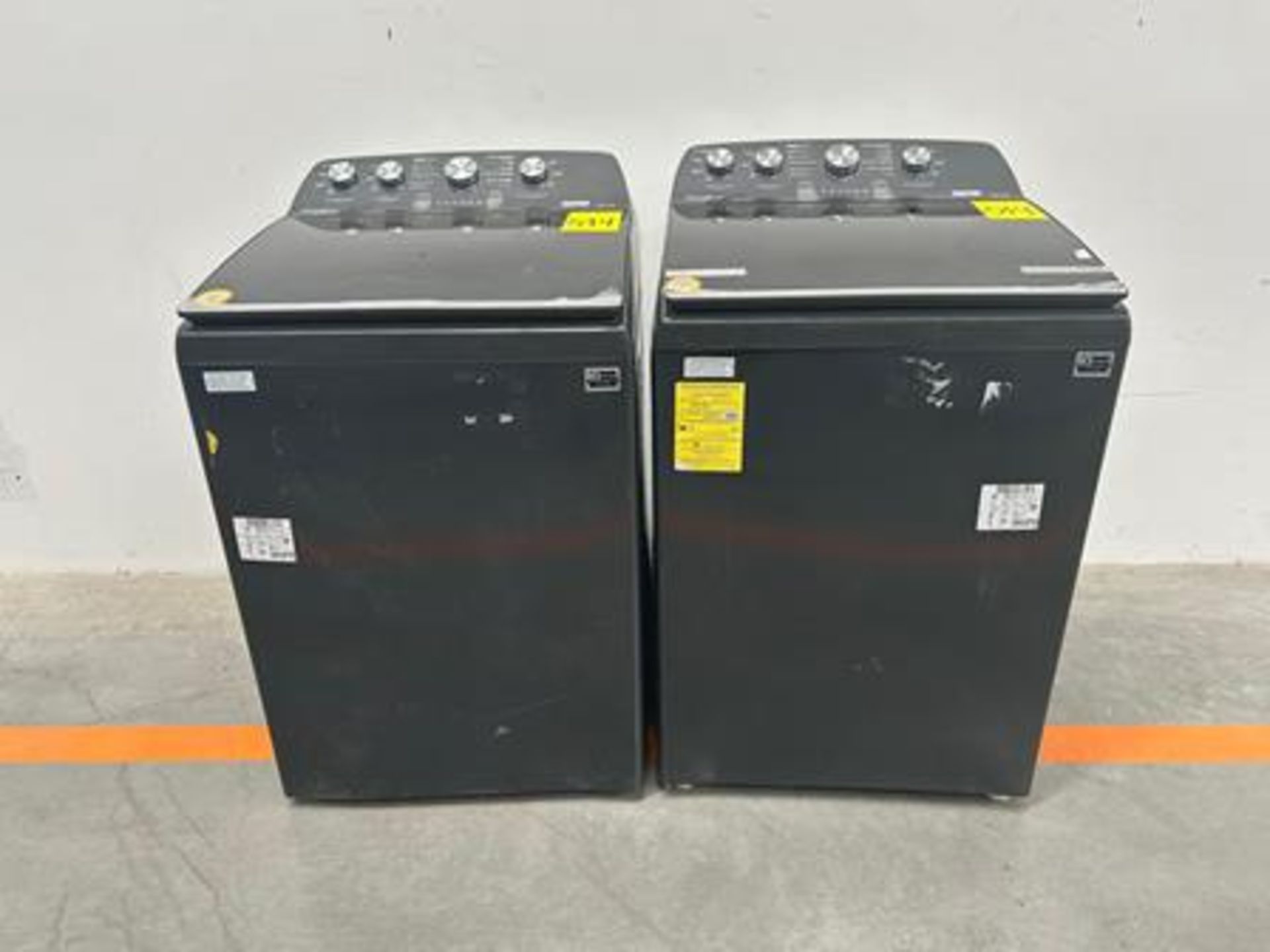 Lote de 2 lavadoras, Contiene: 1 lavadora de 20 Kg Marca WHIRLPOOL, Modelo 8MWTW2024WLG0, Serie 197