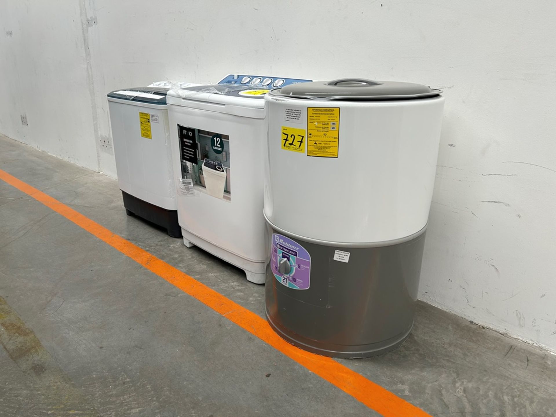 Lote de 3 lavadoras contiene: 1 Lavadora de 21 KG, Marca KOBLENZ, Modelo LRKF21P, Serie 31522, Colo - Image 3 of 13